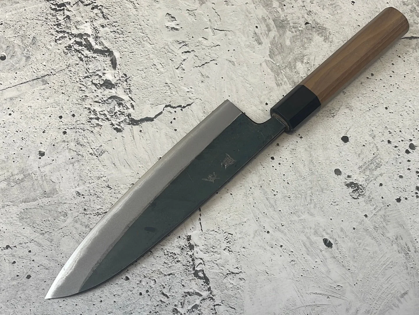 Yoshimune Santoku Kurouchi 180 mm (7.1 in) Aogami (Blue) #2 Double-Bevel - Image 10