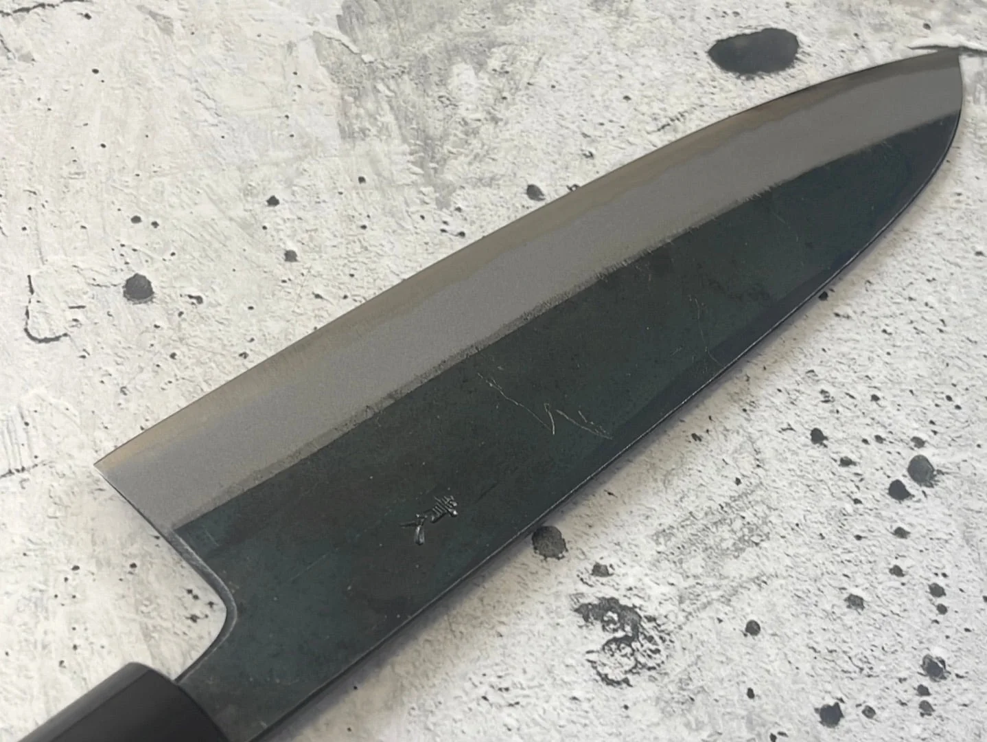 Yoshimune Santoku Kurouchi 180 mm (7.1 in) Aogami (Blue) #2 Double-Bevel - Image 15
