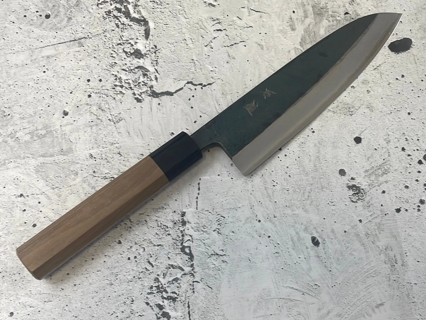 Yoshimune Santoku Kurouchi 180 mm (7.1 in) Aogami (Blue) #2 Double-Bevel - Image 6
