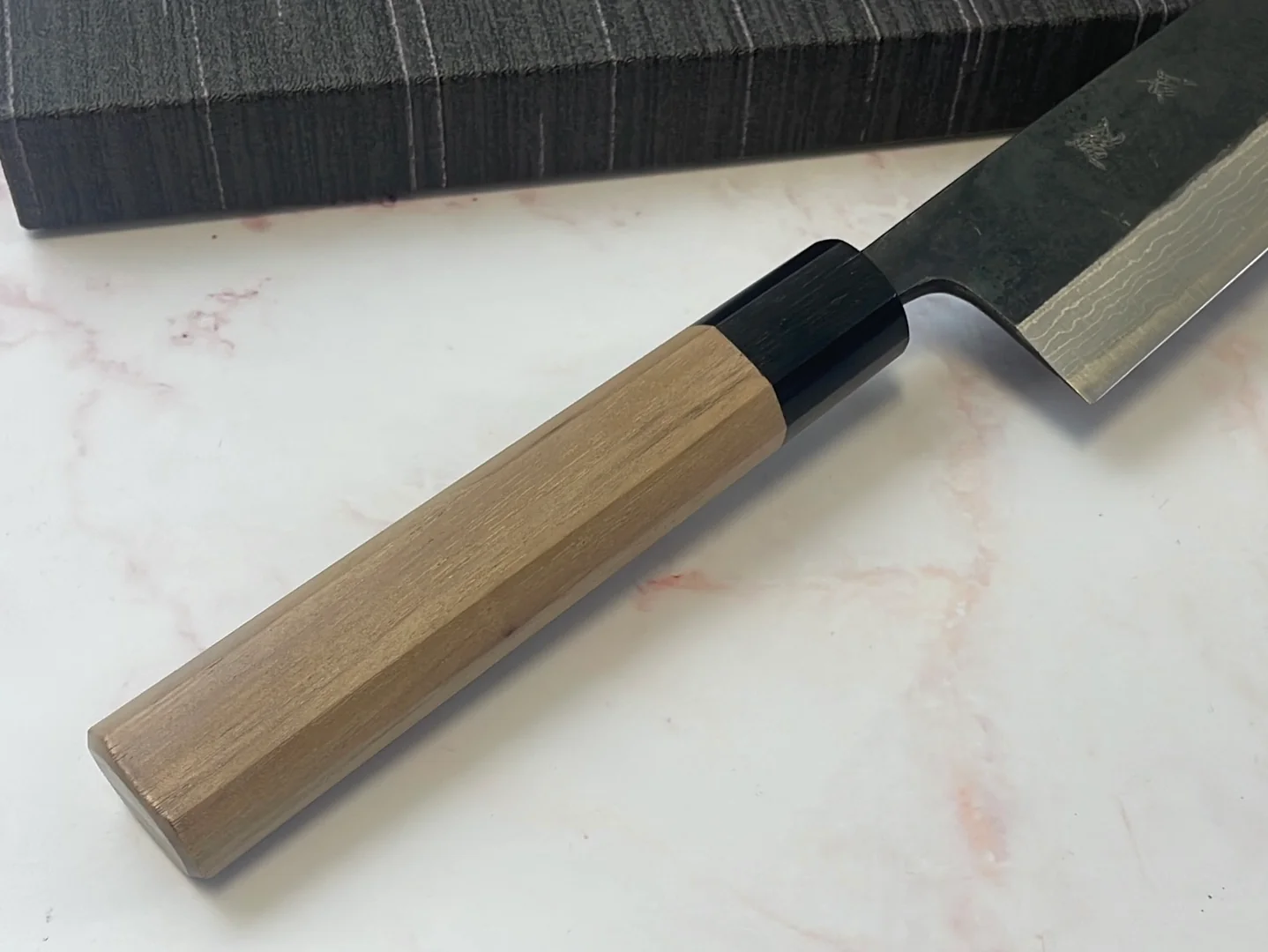 Yoshimune Kiritsuke Kurouchi 240 mm (9.4 in) Aogami (Blue) #2 Damascus (17 layers) Double-Bevel - Image 3