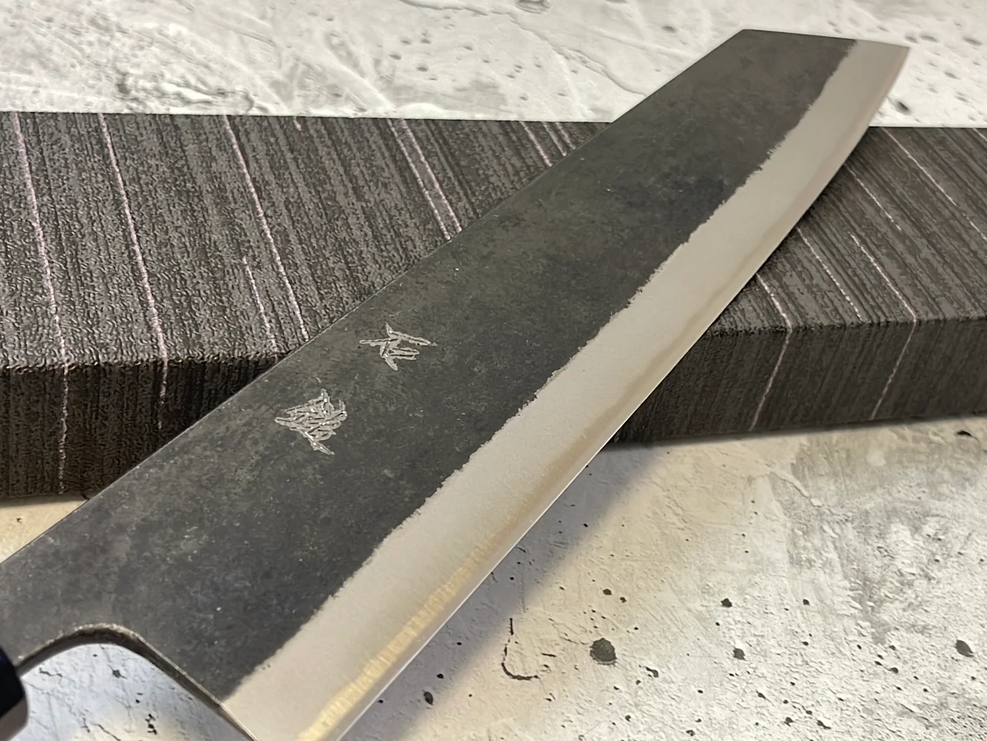 Yoshimune Kiritsuke Kurouchi 240 mm (9.4 in) Aogami (Blue) #2 Double-Bevel - Image 5