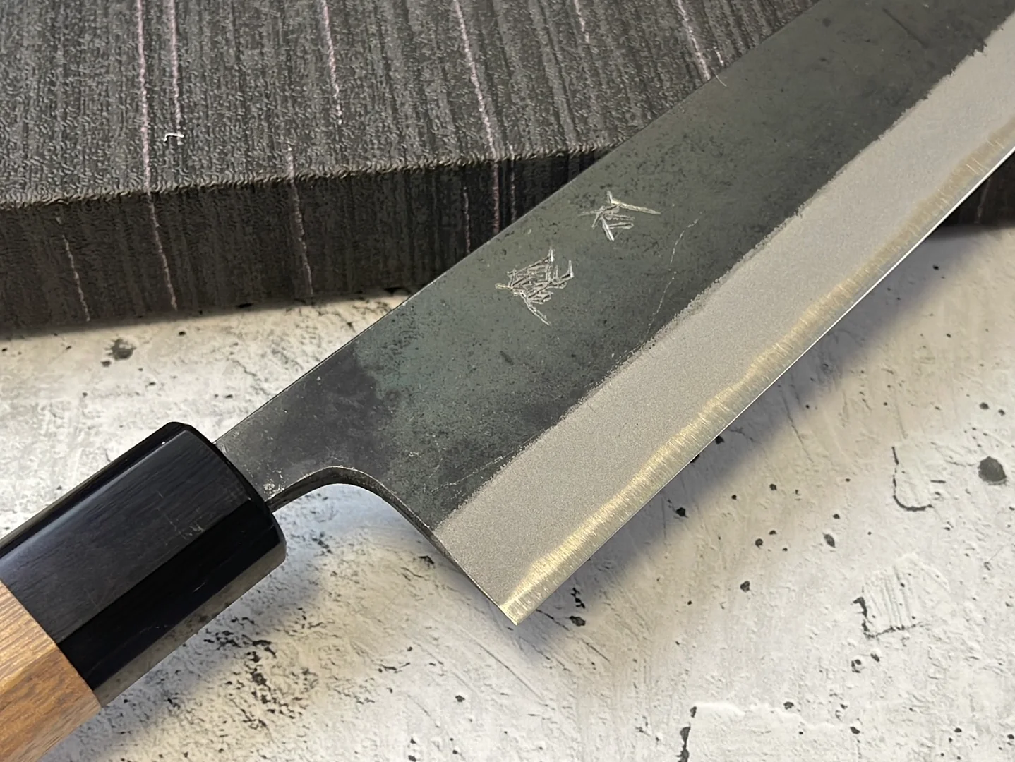 Yoshimune Kiritsuke Kurouchi 210 mm (8.3 in) Aogami (Blue) #2 Double-Bevel - Image 4