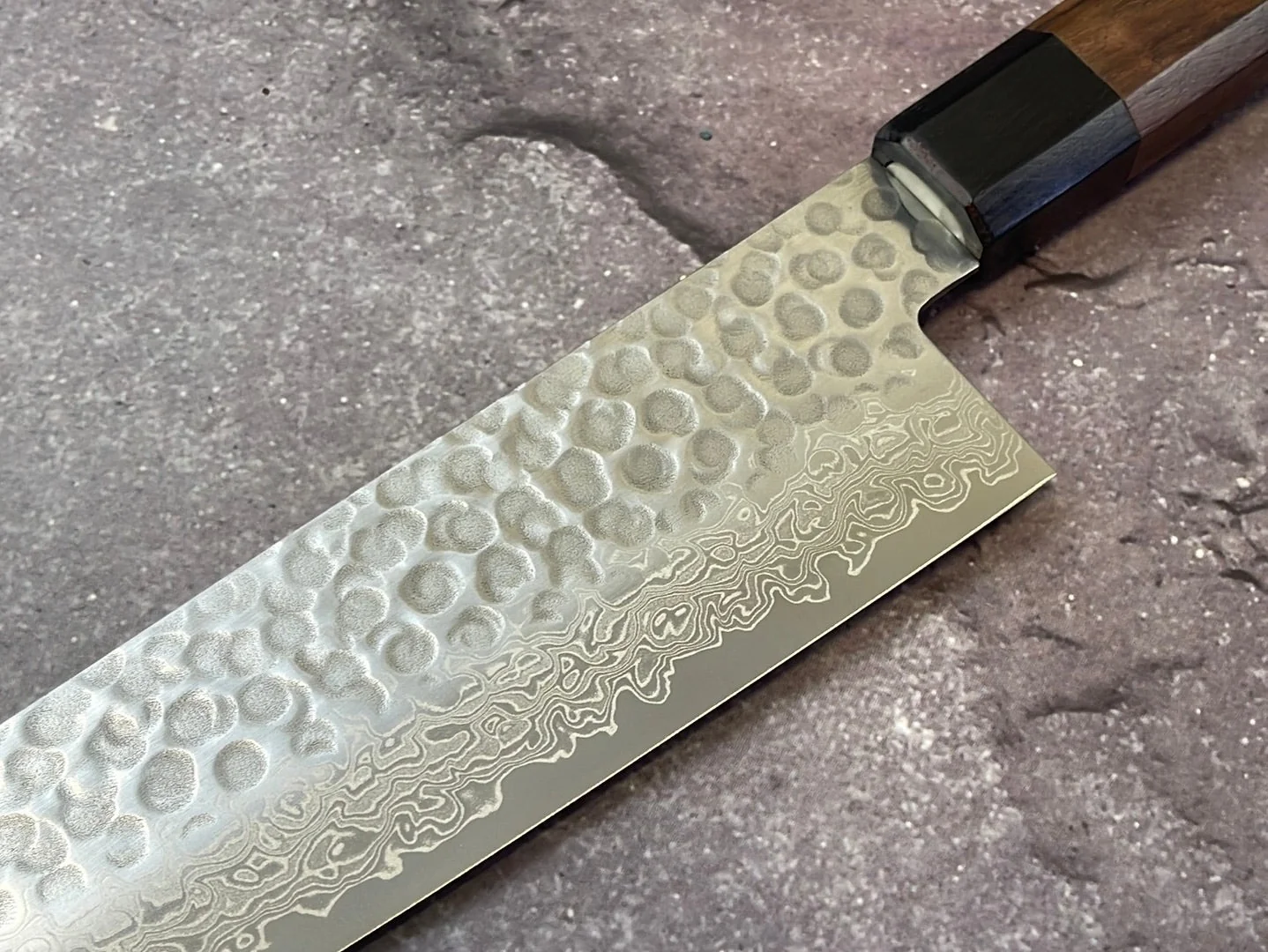 Yoshimune Gyuto Damascus Hammered Finish Knife 240 mm (9.4 in) Stainless clad Aus10 - Image 15