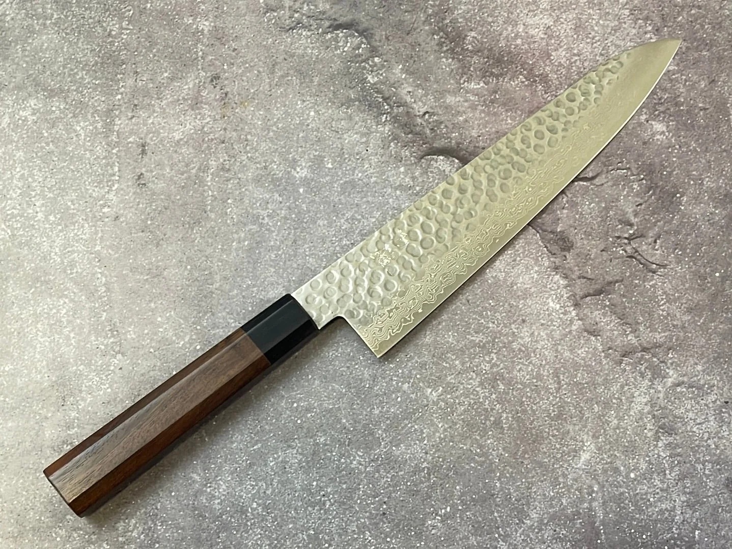 Yoshimune Gyuto Damascus Hammered Finish Knife 240 mm (9.4 in) Stainless clad Aus10 - Image 6