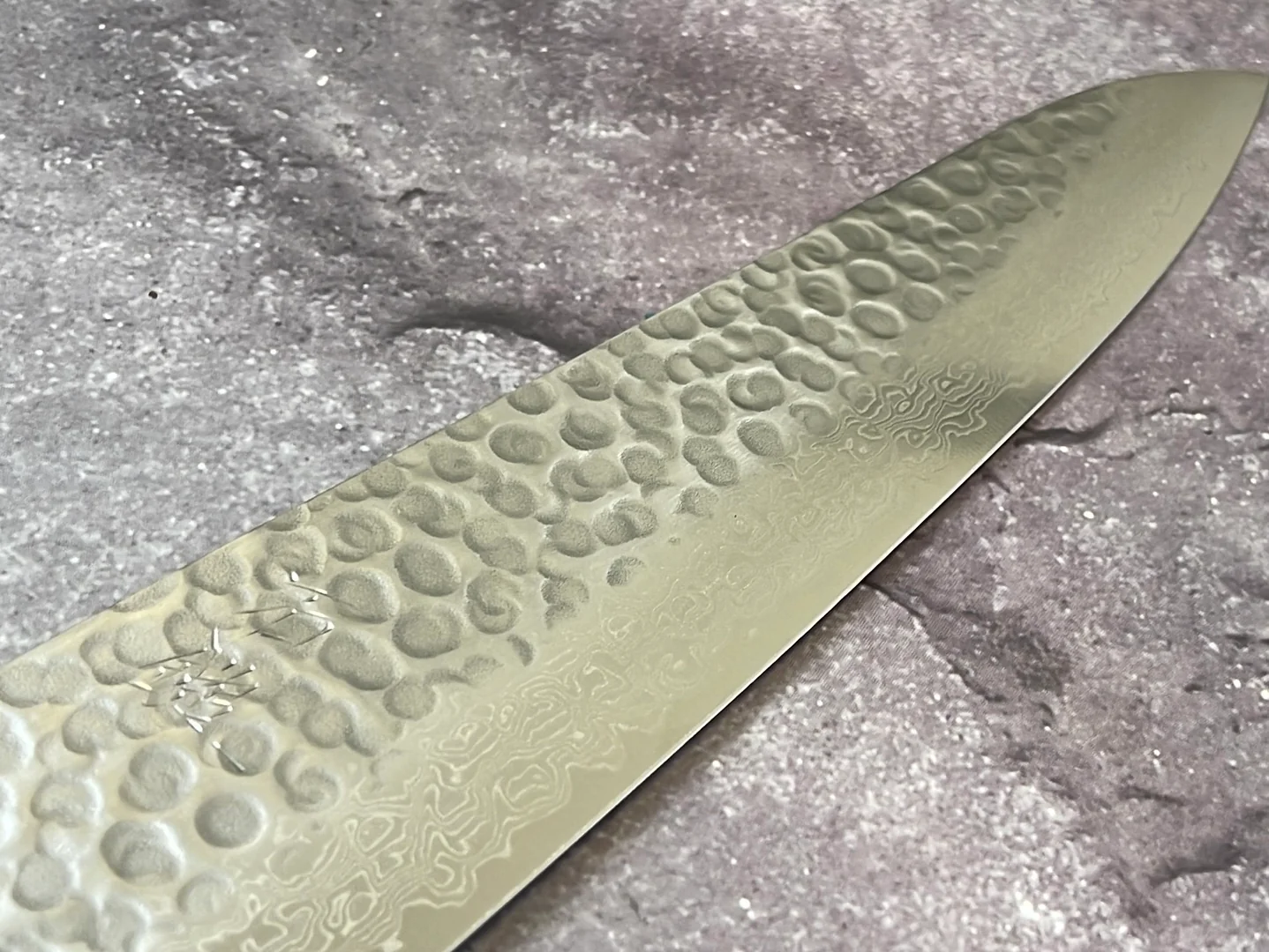 Yoshimune Gyuto Damascus Hammered Finish Knife 240 mm (9.4 in) Stainless clad Aus10 - Image 9
