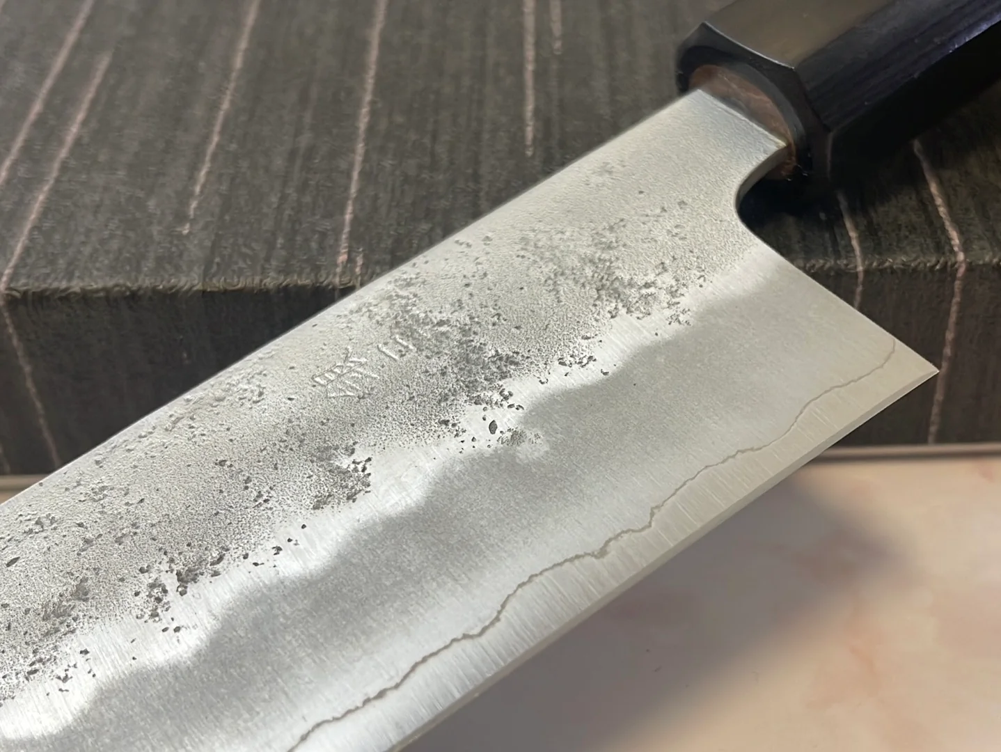 Yoshimune Kiritsuke 210 mm (8.3 in) Ginsan (Silver #3) Nashiji finish Double-Bevel Walnut Octagonal Handle - Image 3