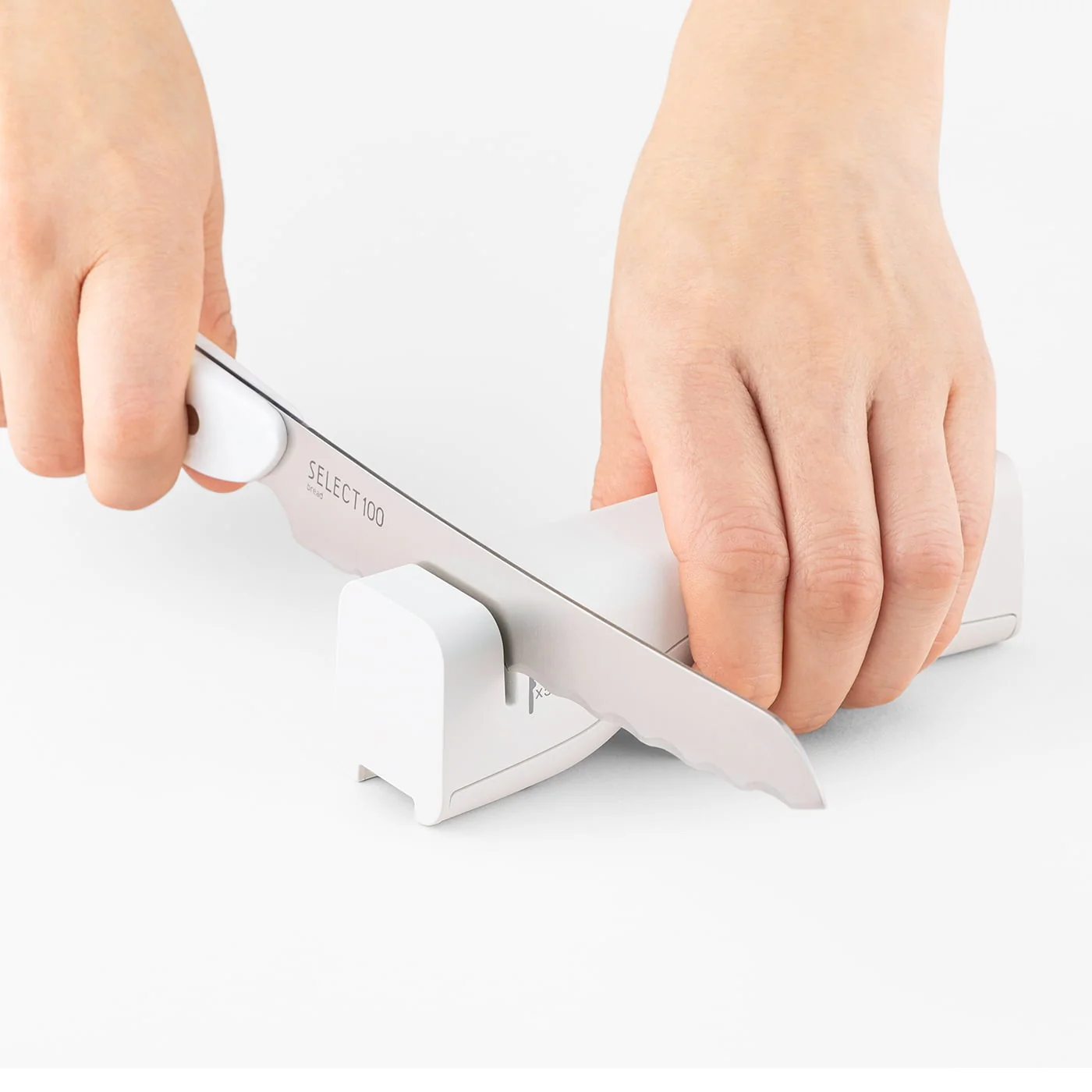 Kai Select 100 Knife Sharpener - Image 2
