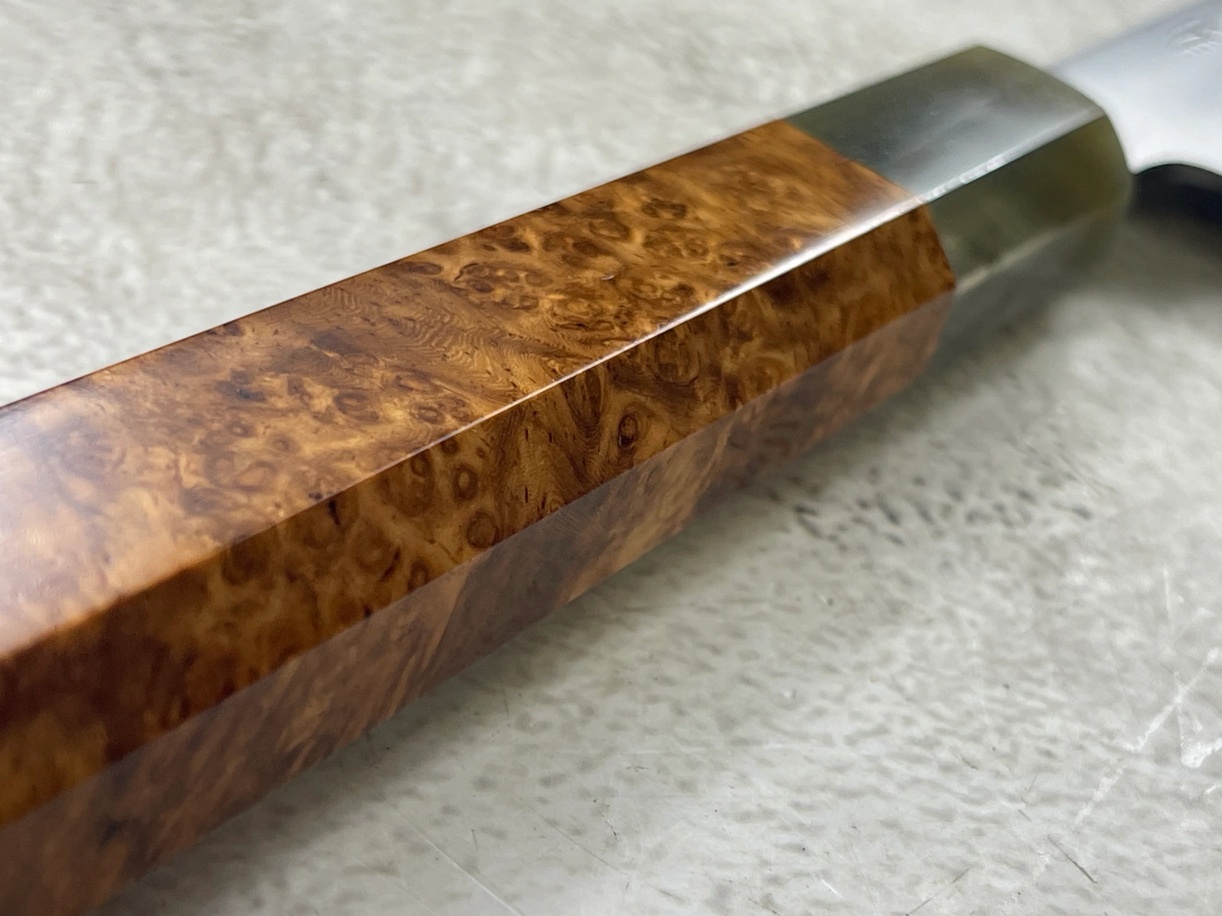 Keskin Migaki Kiritsuke 230mm Amboyna Burl & Blonde Buffalo Horn with sheath - Image 9