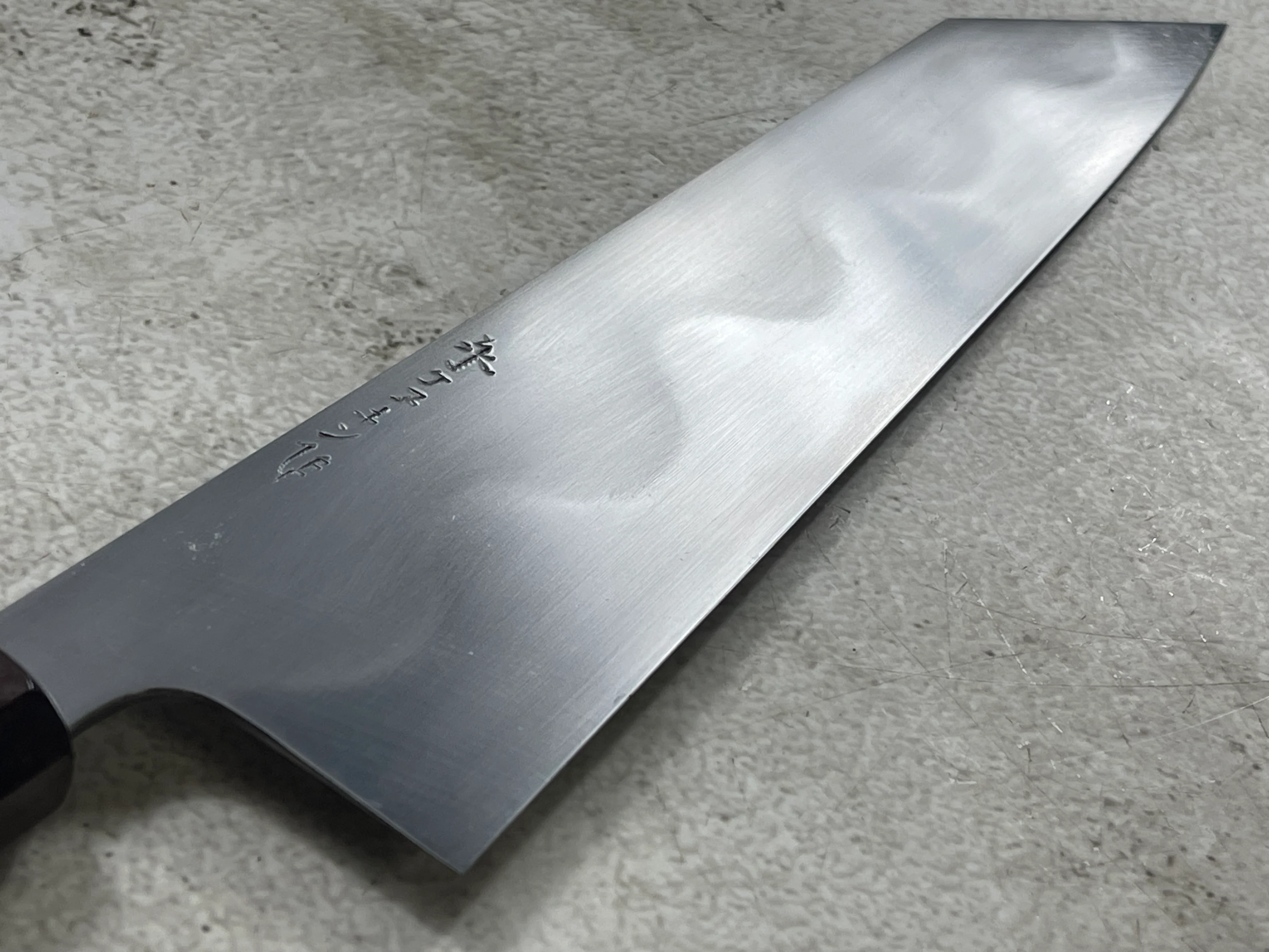 Keskin Migaki Kiritsuke 230mm Amboyna Burl Mix & Purple Resin Rosewood Ferrule - Image 5
