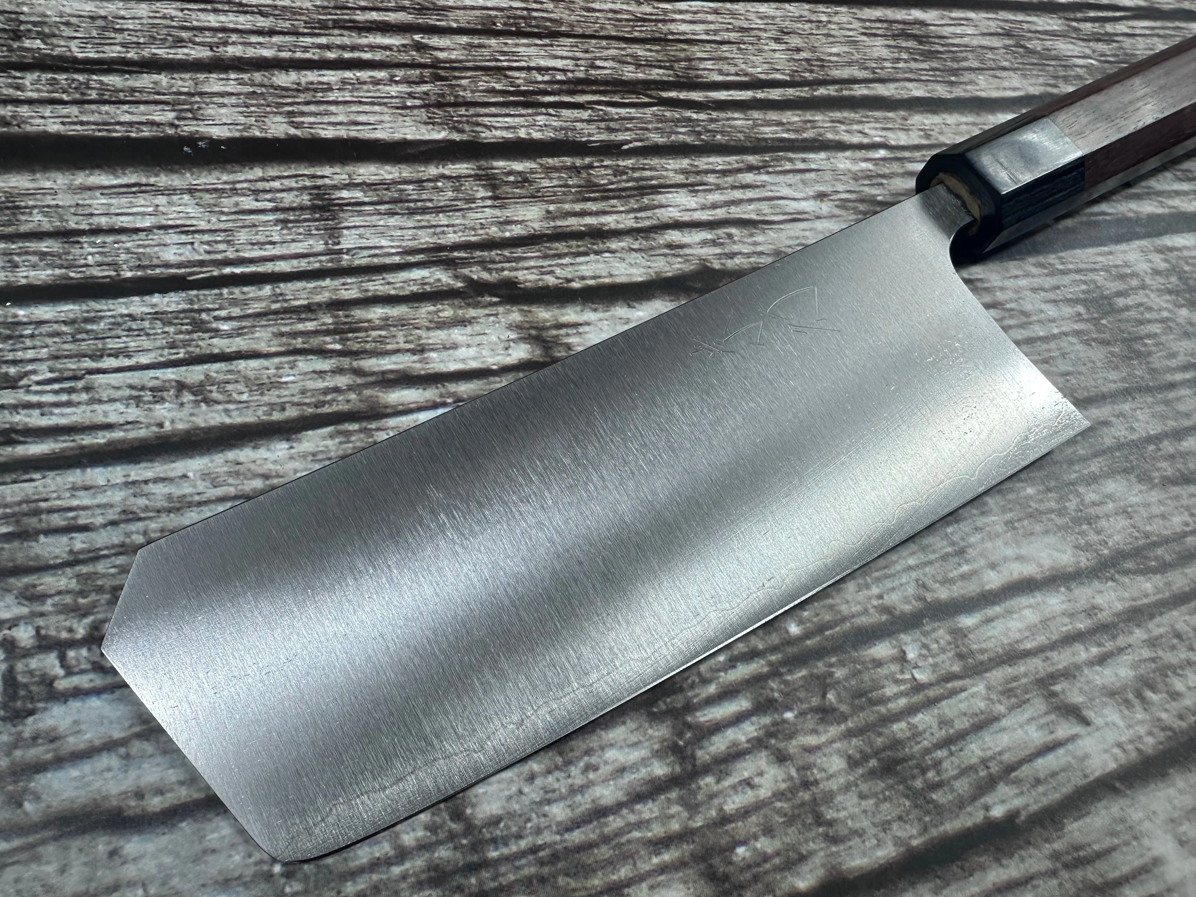 Koutetsu Chromax RO Boss Nakiri 170mm - Image 3