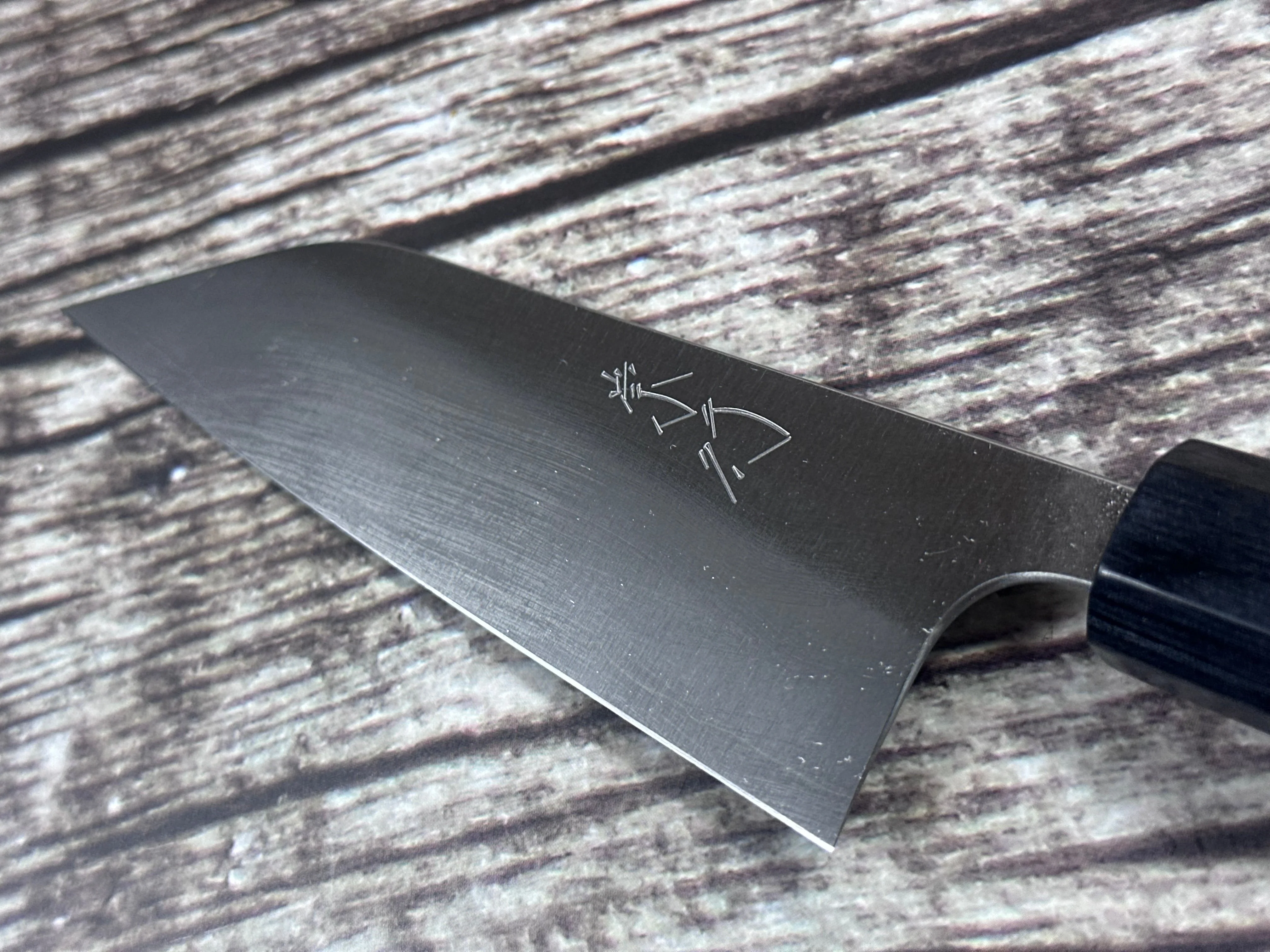 Koutetsu Chromax RO Boss Santoku 160mm - Image 8