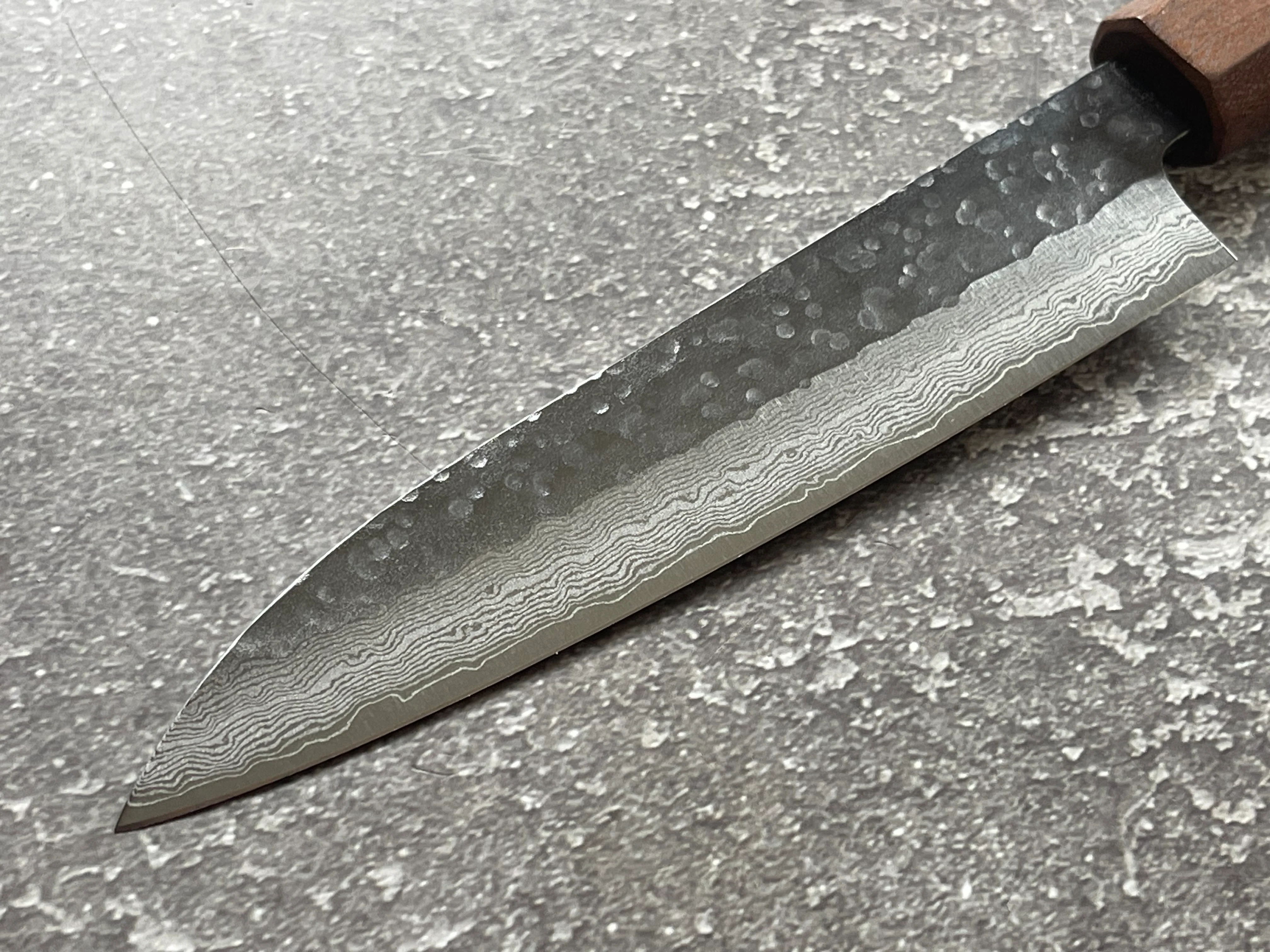 Makoto Kurosaki Damascus Tsuchime Petty 135mm - Image 11