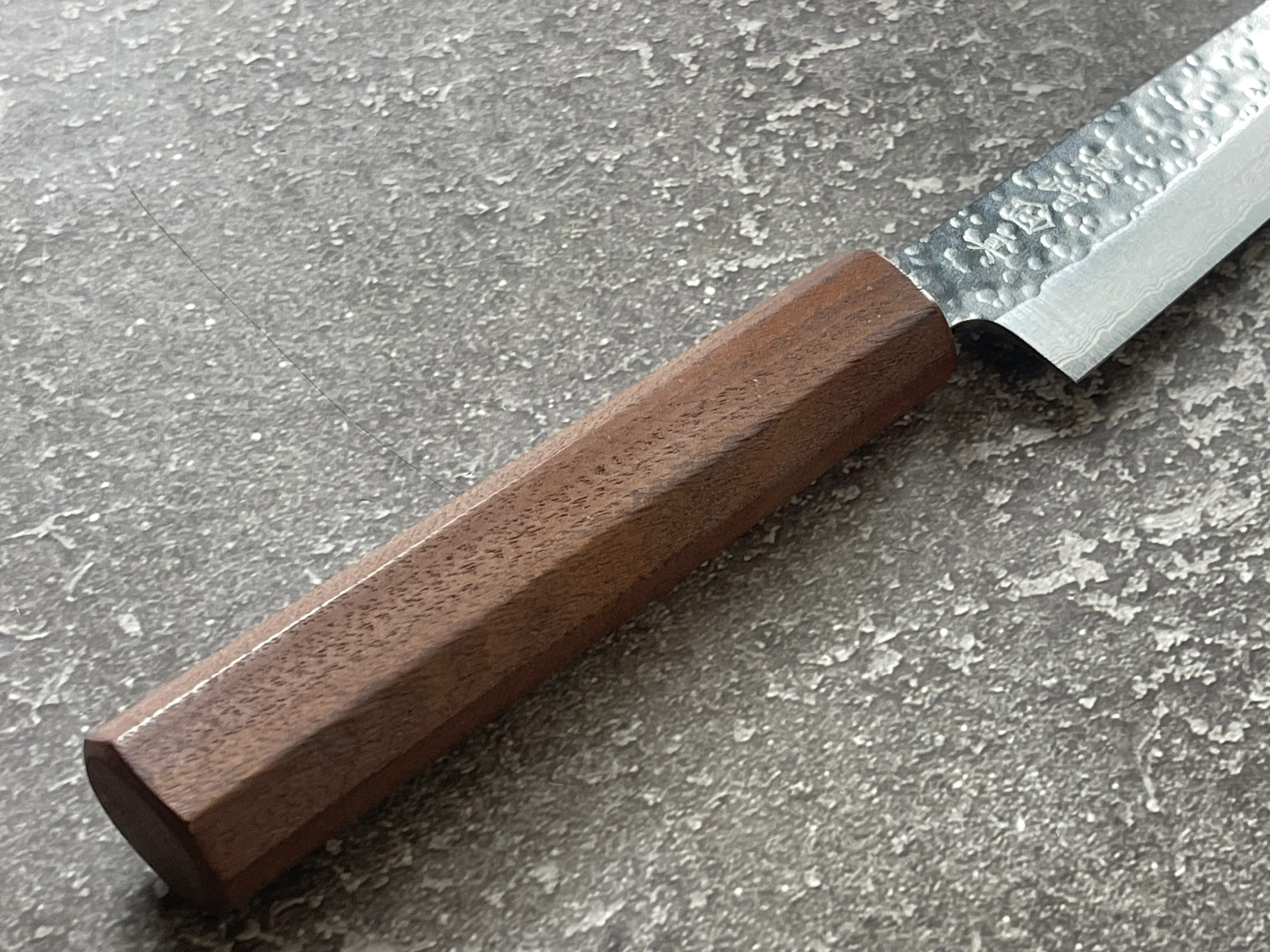 Makoto Kurosaki Damascus Tsuchime Petty 135mm - Image 7