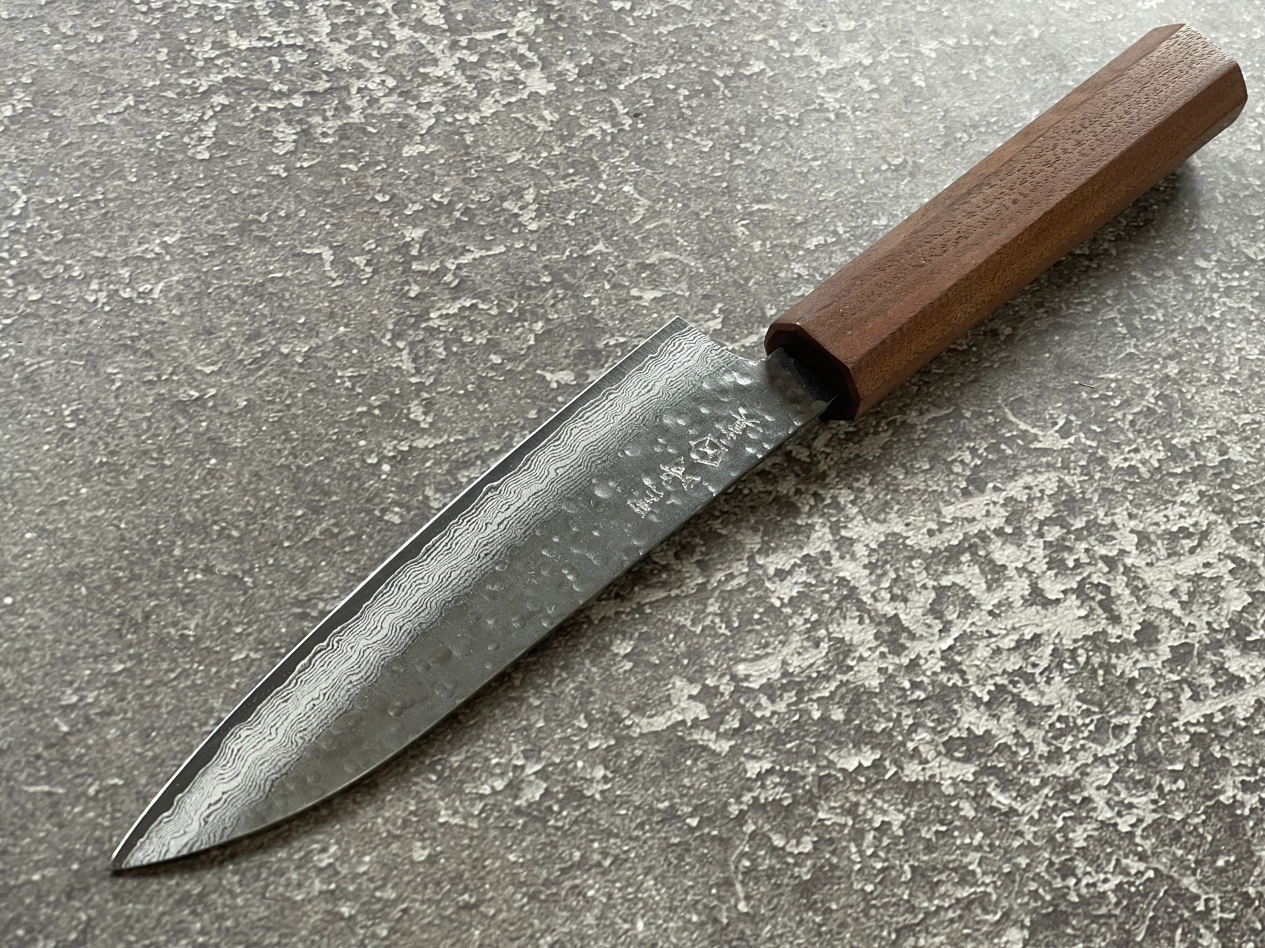 Makoto Kurosaki Damascus Tsuchime Petty 135mm - Image 9