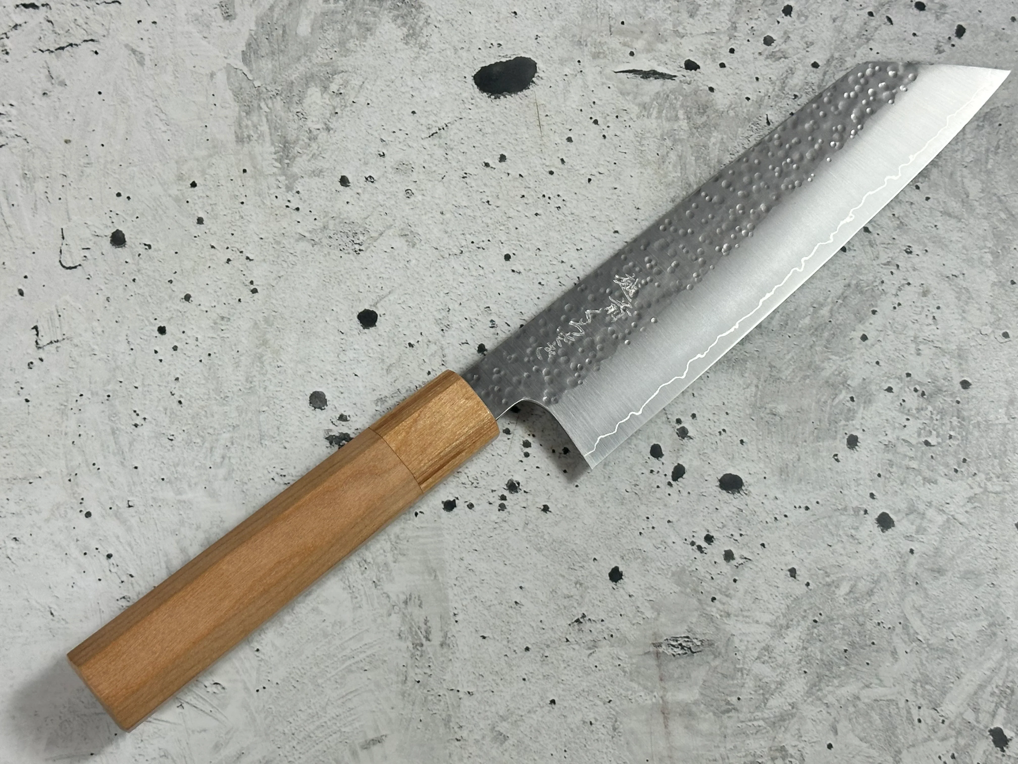 Makoto Kurosaki Sakura Bunka Knife 180mm - Image 8