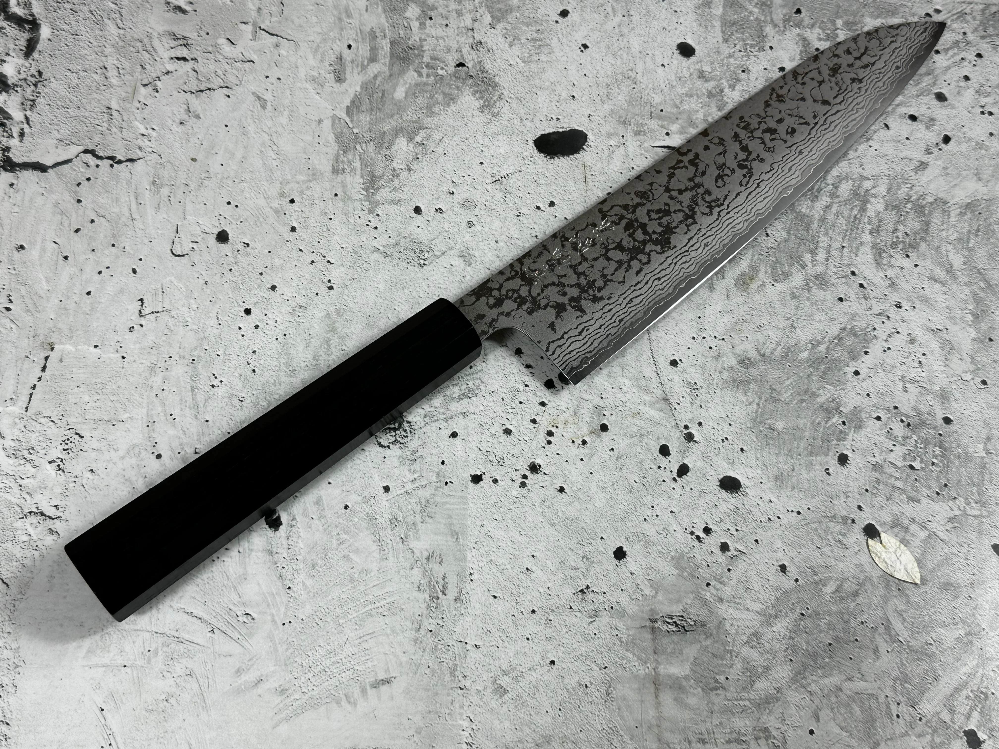 Makoto Kurosaki  VG7 Damascus  Gyuto Knife 210mm - Image 4