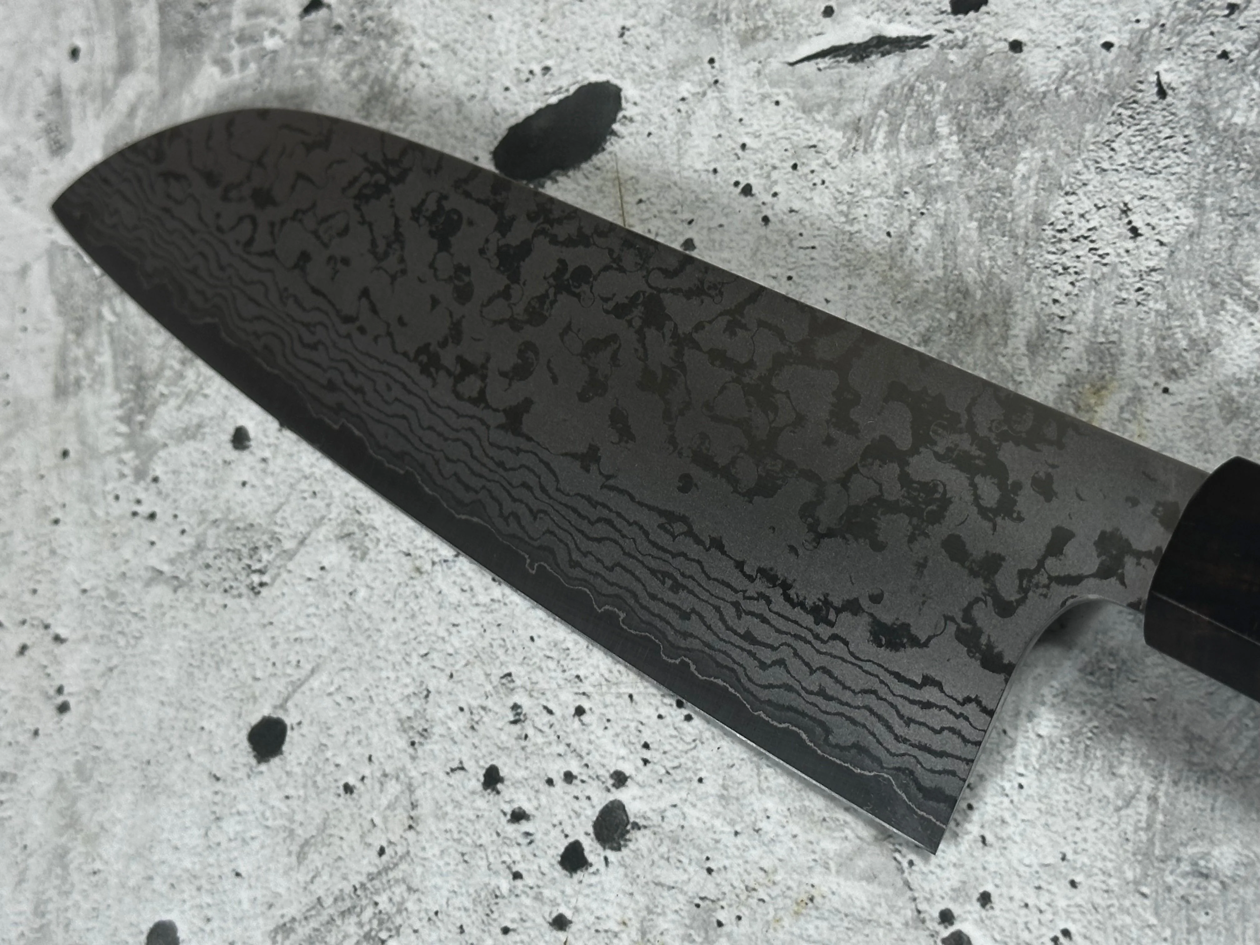 Makoto Kurosaki VG7 Damascus Santoku Knife 165mm - Image 10