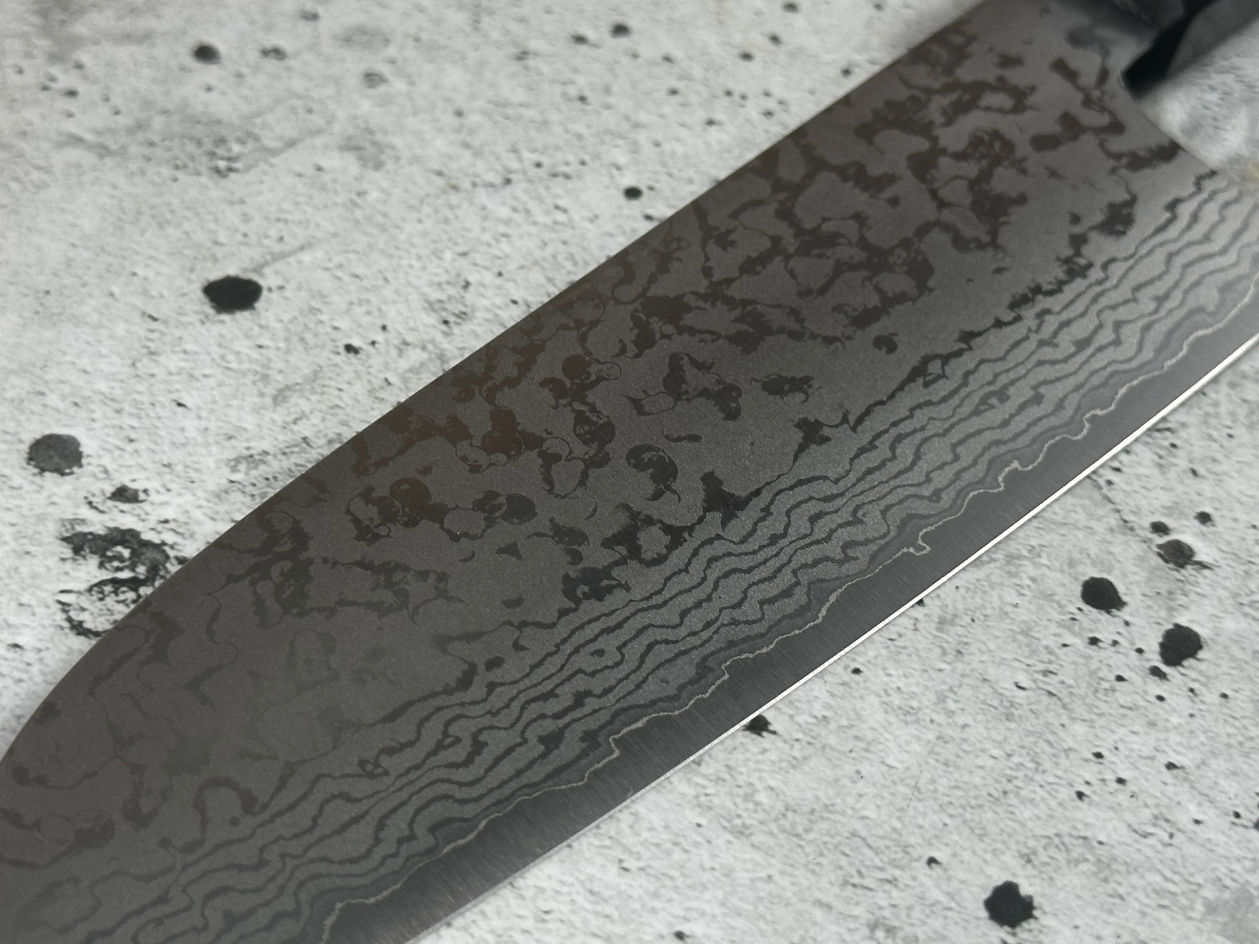 Makoto Kurosaki VG7 Damascus Santoku Knife 165mm - Image 12