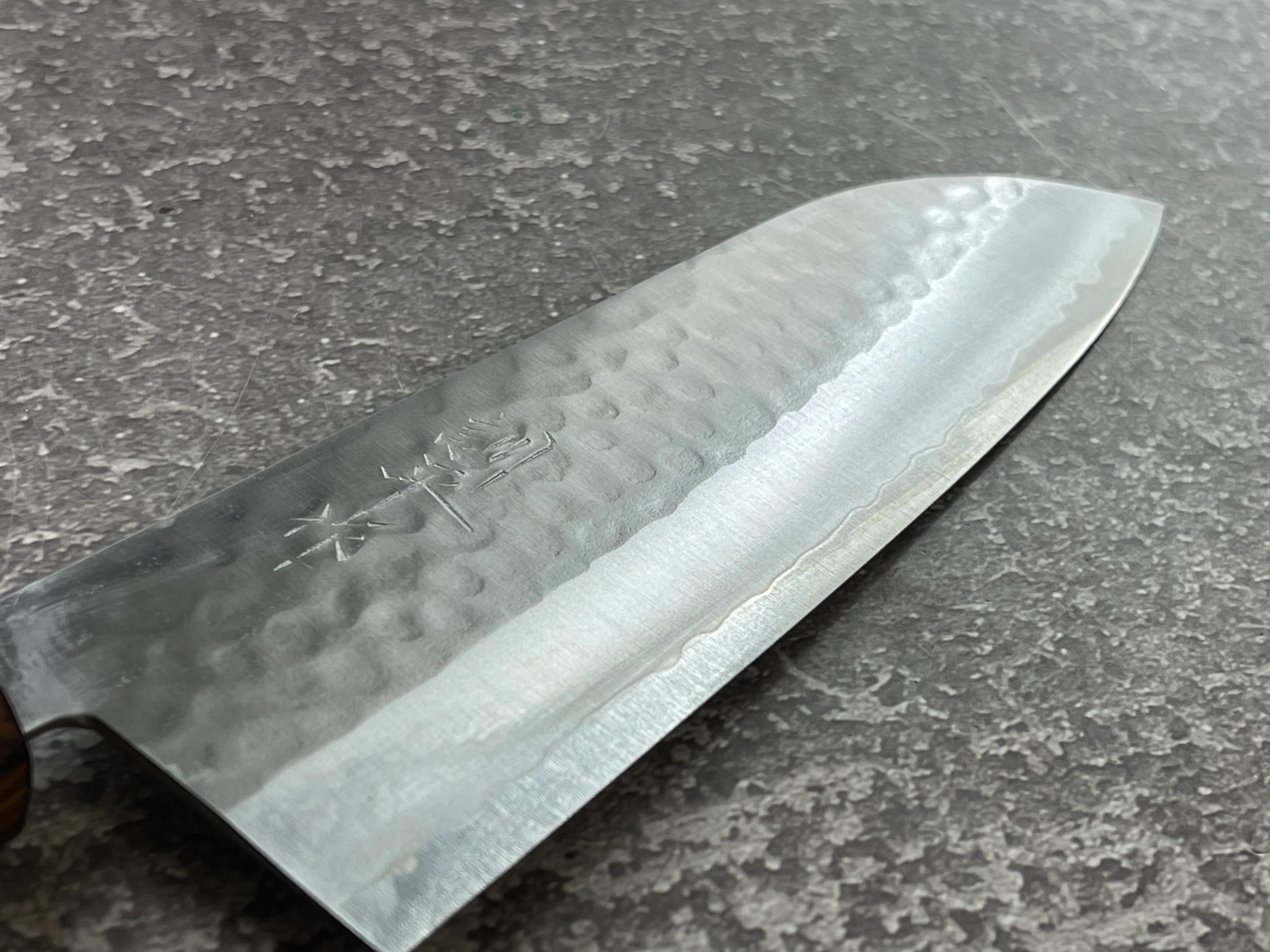Masutani Kokuryu Tsutime Santoku 170mm VG1 Steel Oak Handle - Image 6