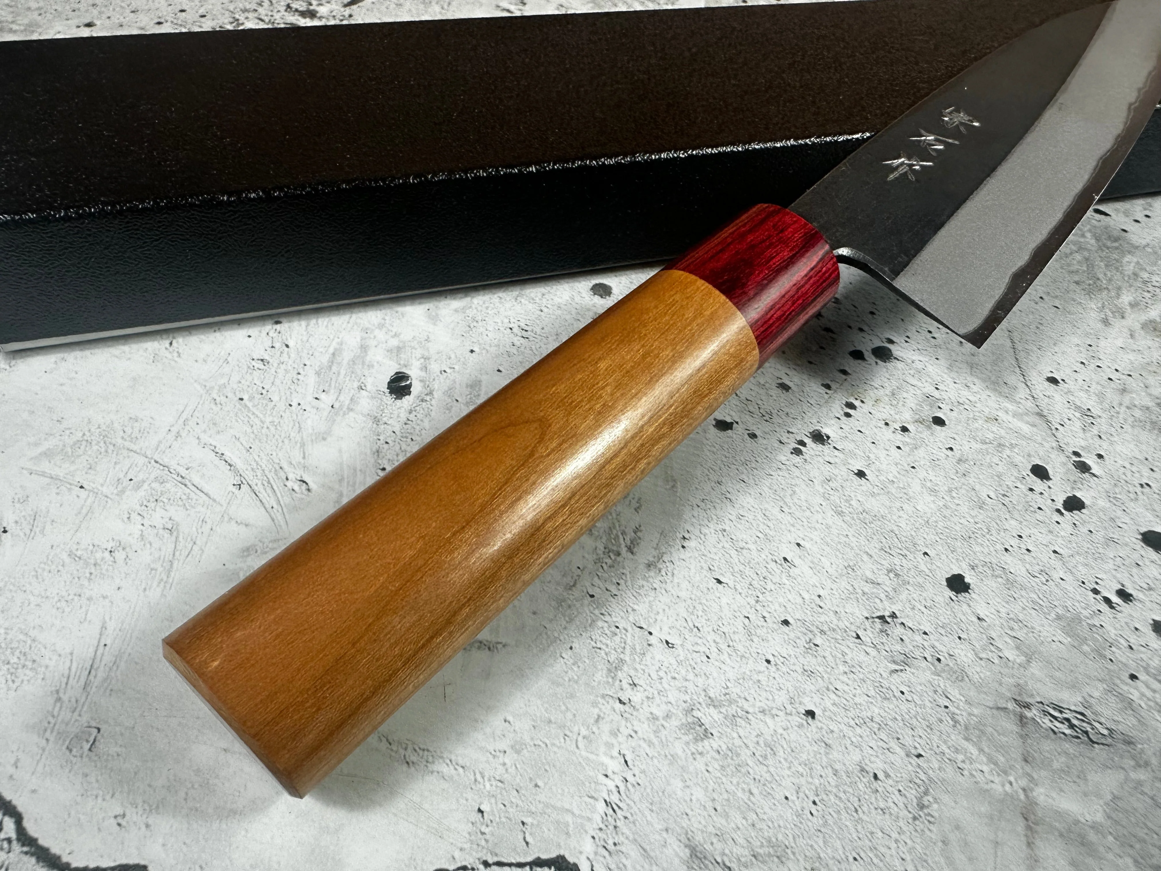 Muneishi Aogami 2 Iron Clad Gyuto 210mm Kurouchi Finish - Image 3