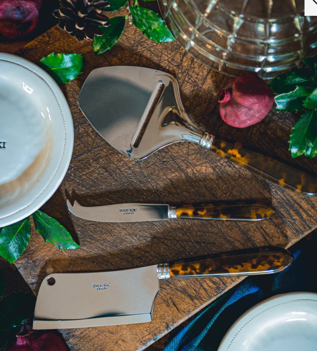 Sabre Tortoise Cheese Cleaver Knife - Faux Tortoise - Image 3
