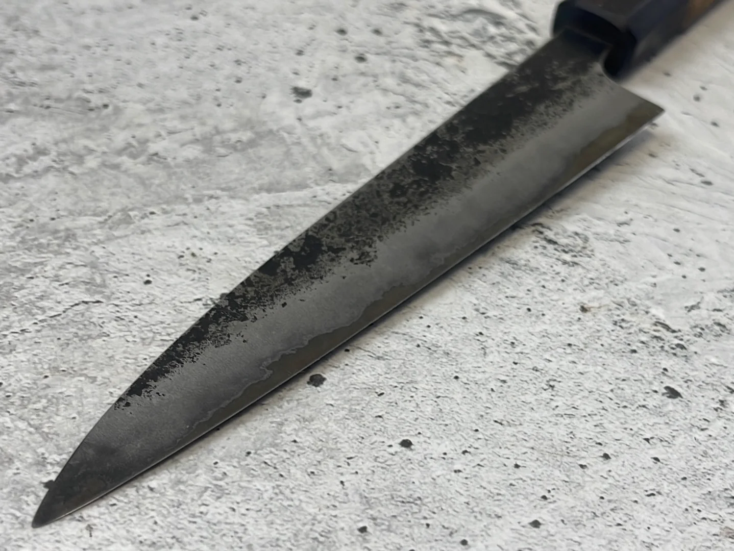 SanMai Petty 150mm Kurouchi Etched, Amboyna Burl & Rosewood Handle - Image 8