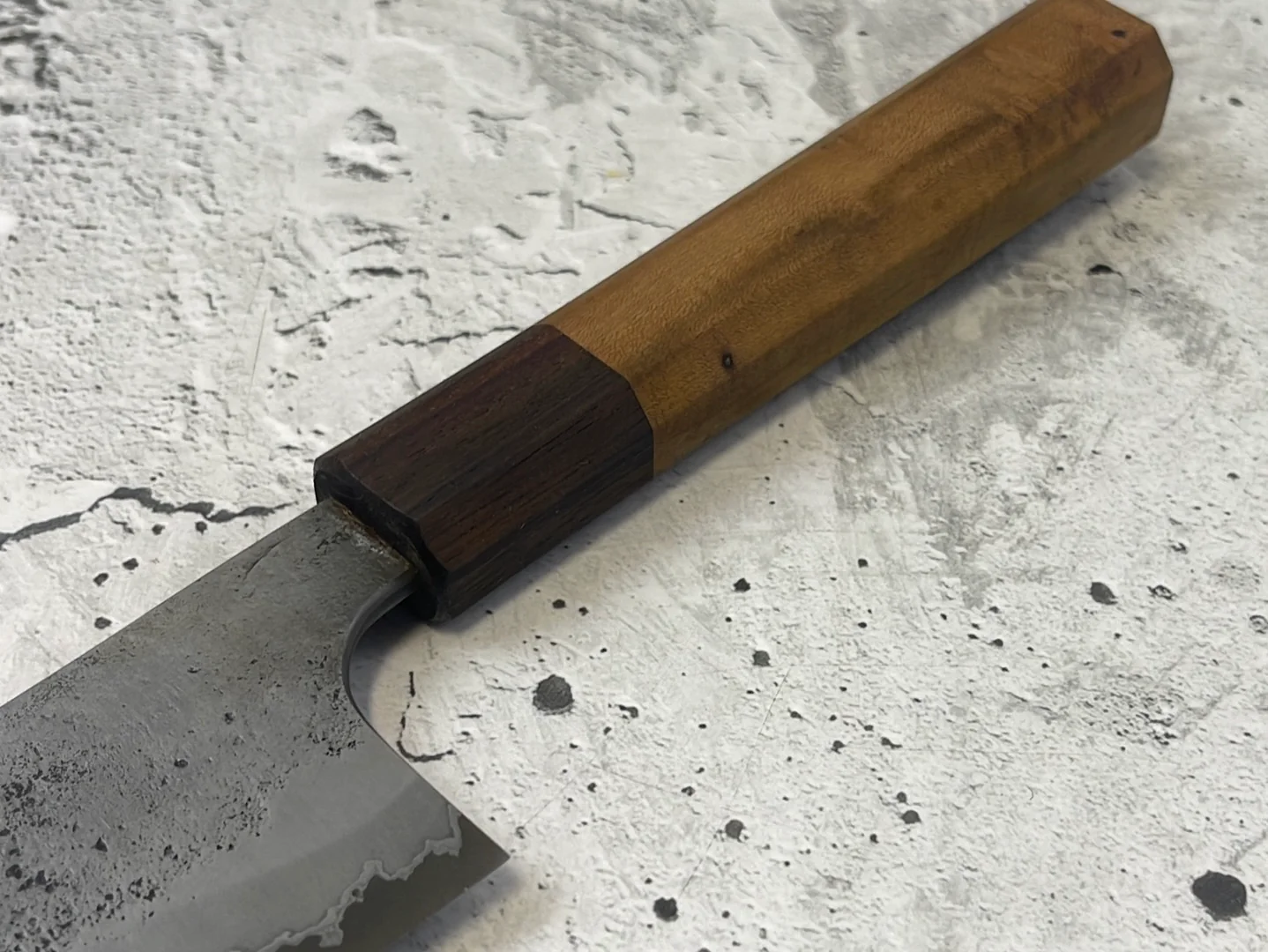 SanMai Santoku 180mm Nashiji Etched, Jatiwood & Rosewood Handle - Image 12