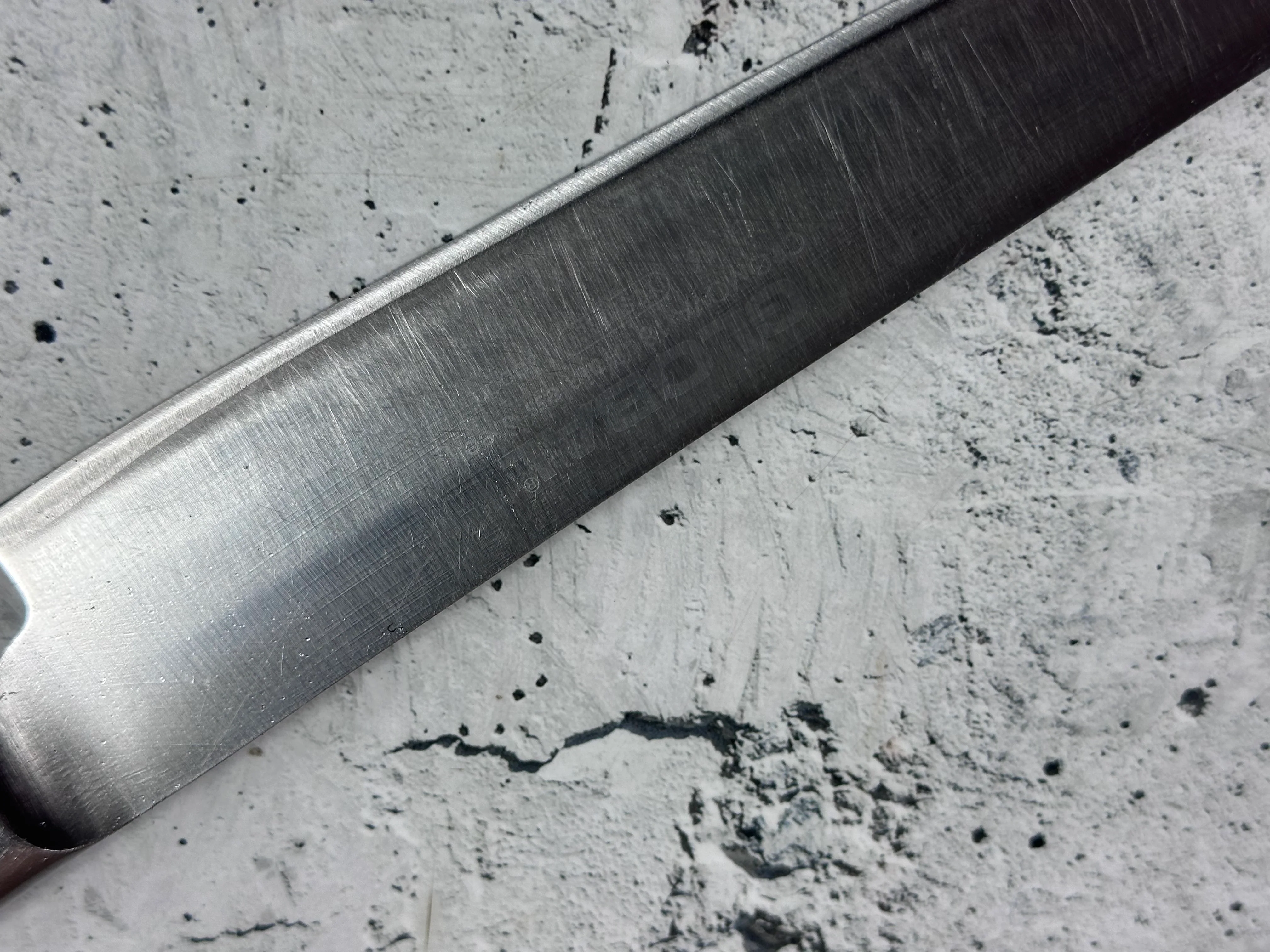 Second Hand Global Slicing Knife 230mm Stainless Steel Made in Japan 2053 - Image 6