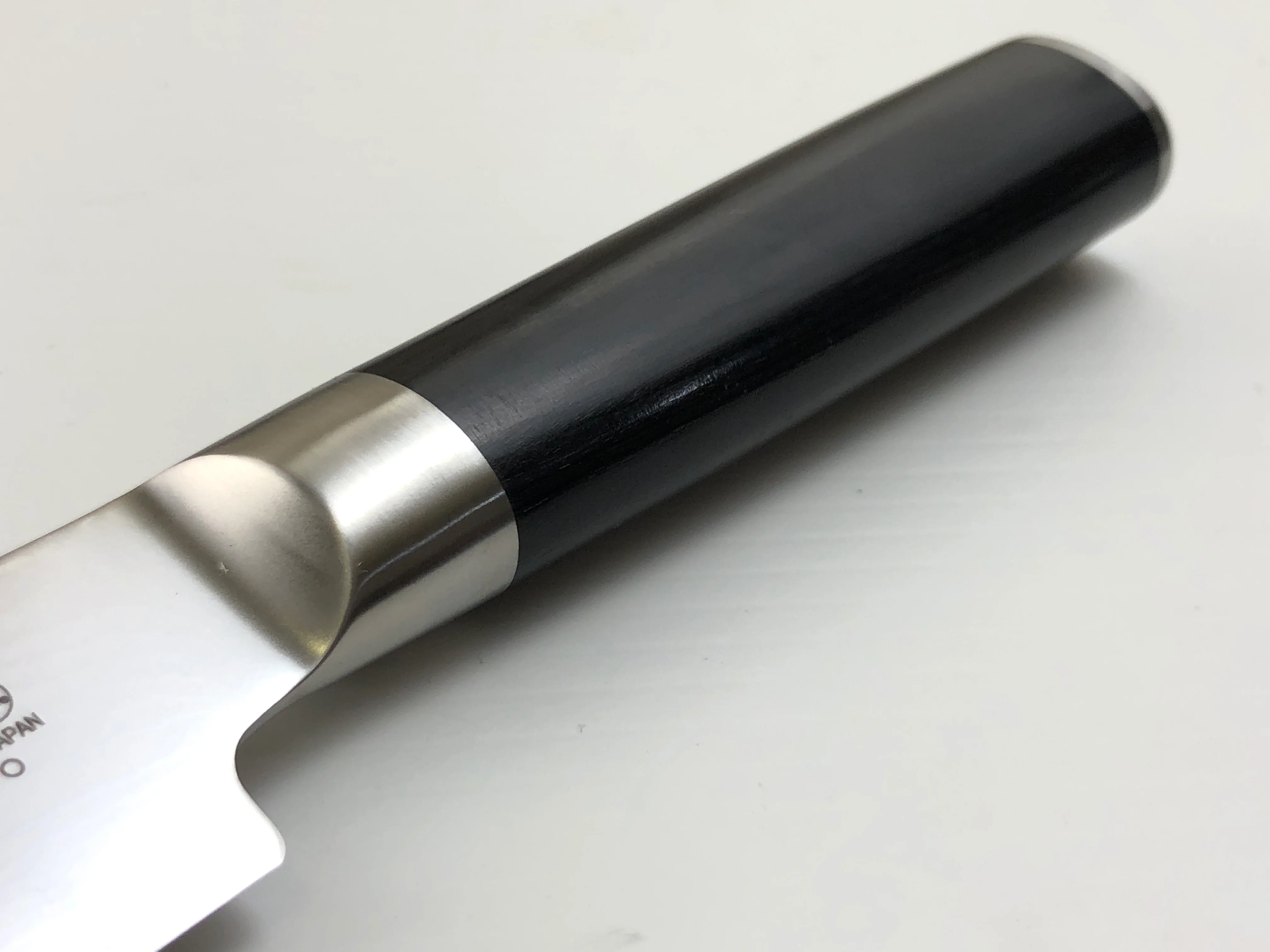Second Hand Shun Classic Slicing Knife 23cm - Image 10