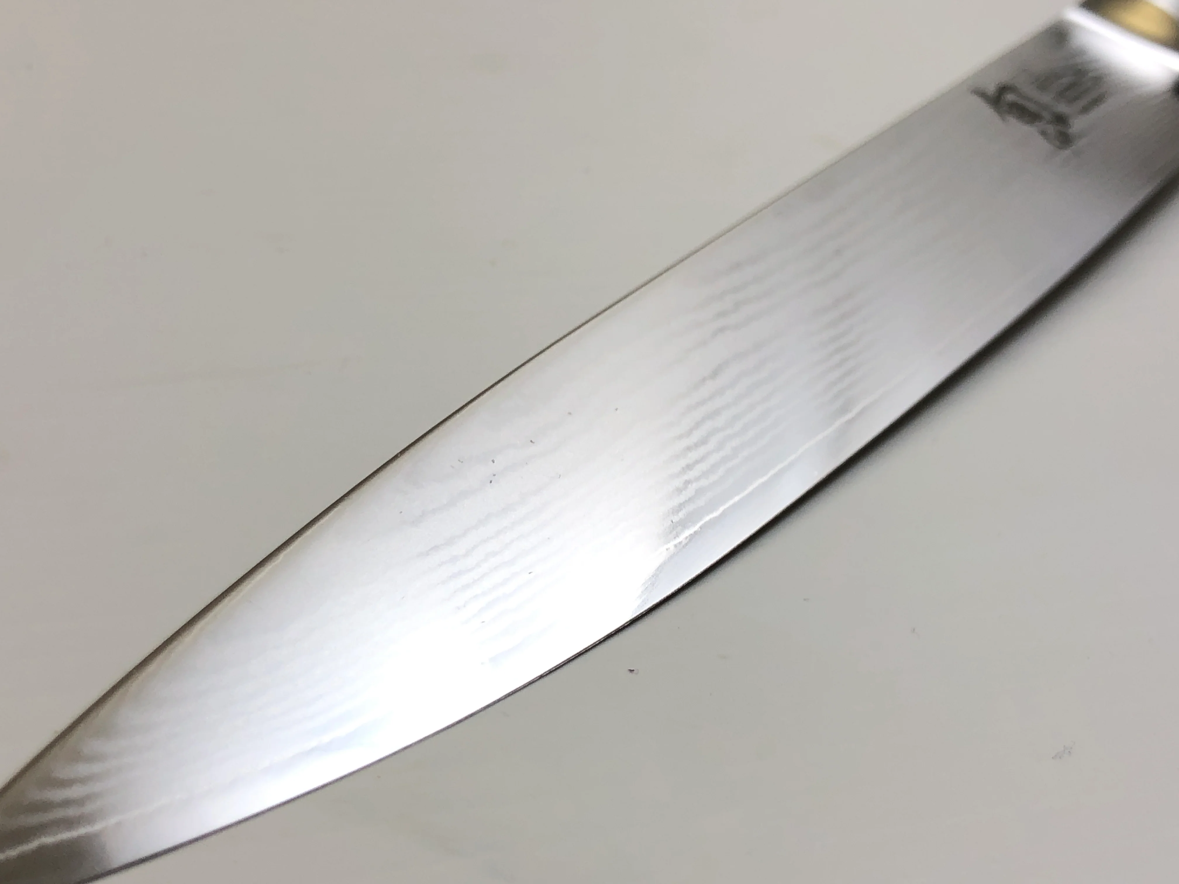 Second Hand Shun Classic Slicing Knife 23cm - Image 7