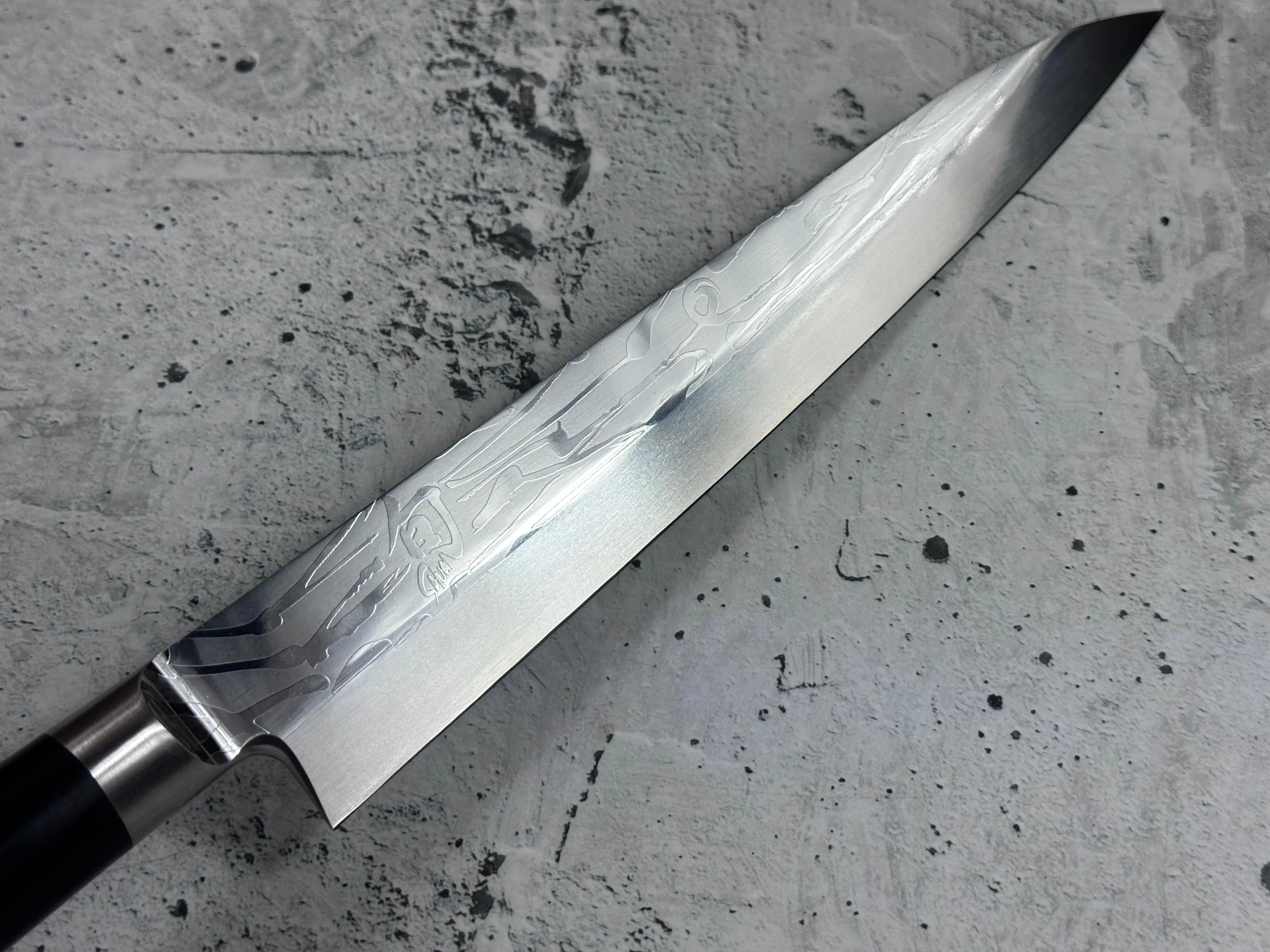Second Hand Never Used Shun Sashimi Knife 240mm Made in Japan 2061 - Image 6