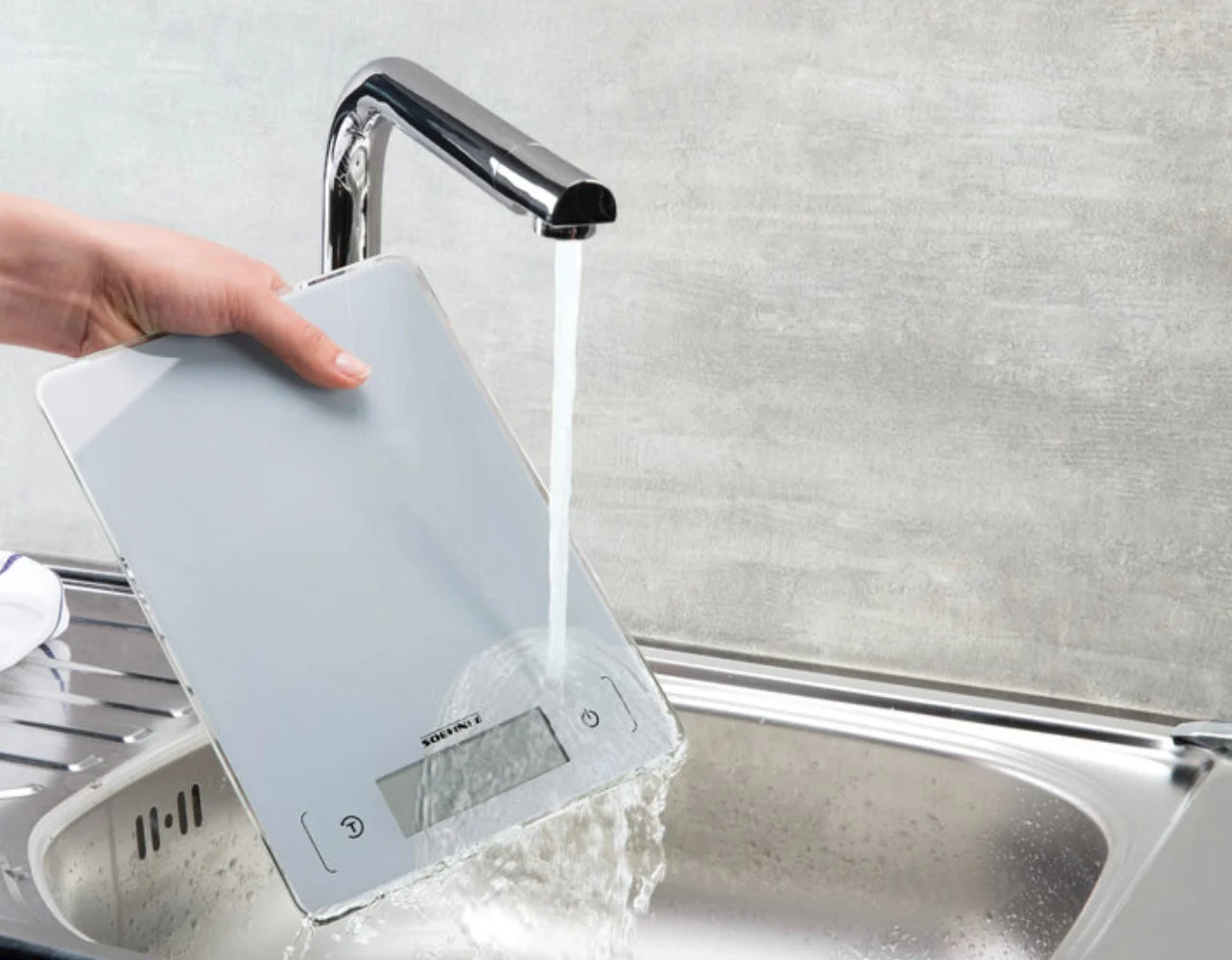 Soehnle Page Aqua Proof kitchen Scale - Image 10