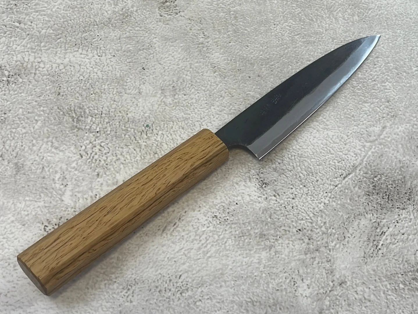 Tsukasa Shiro Kuro 135mm Yanagi- Shirogami Steel - Oak Octagnon Handle - Image 2