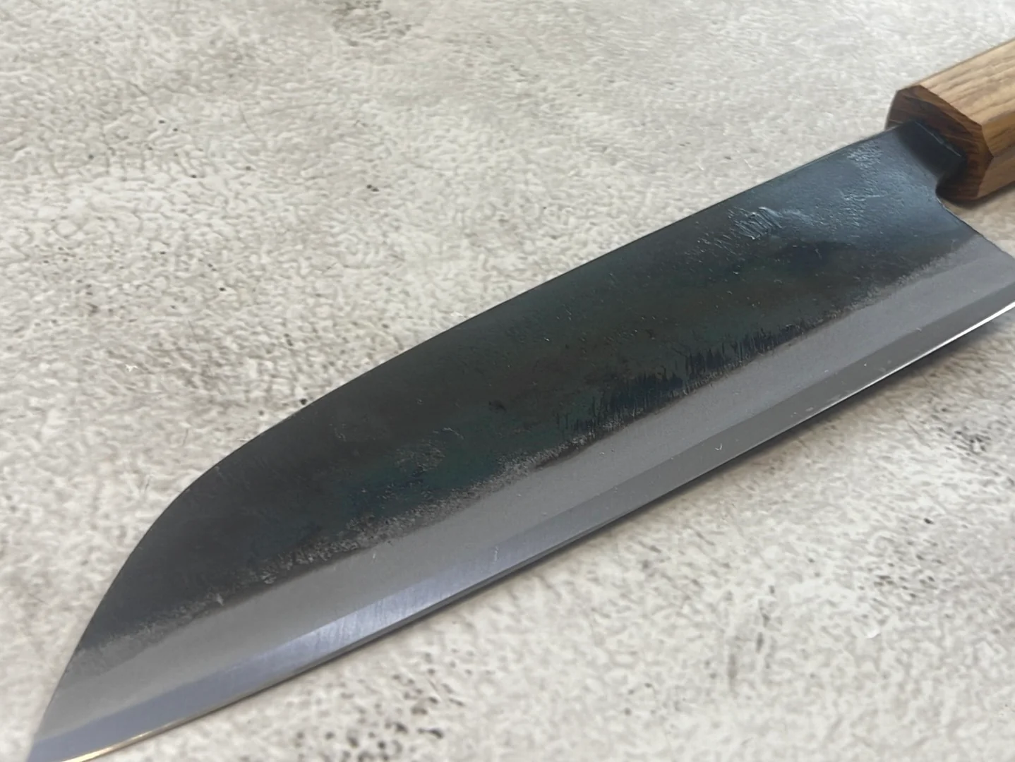 Tsukasa Shiro Kuro 165mm Santoku- Shirogami Steel - Oak Octagnon Handle - Image 4