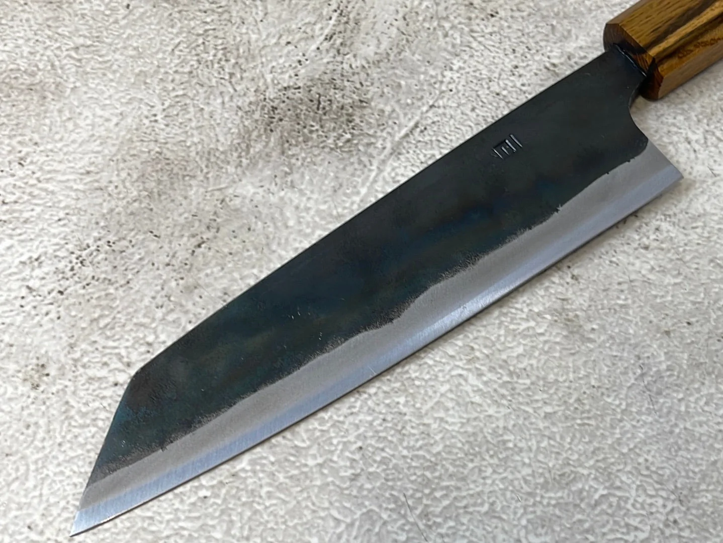 Tsukasa Shiro Kuro 165mm Bunka- Shirogami Steel - Oak Octagnon Handle - Image 3