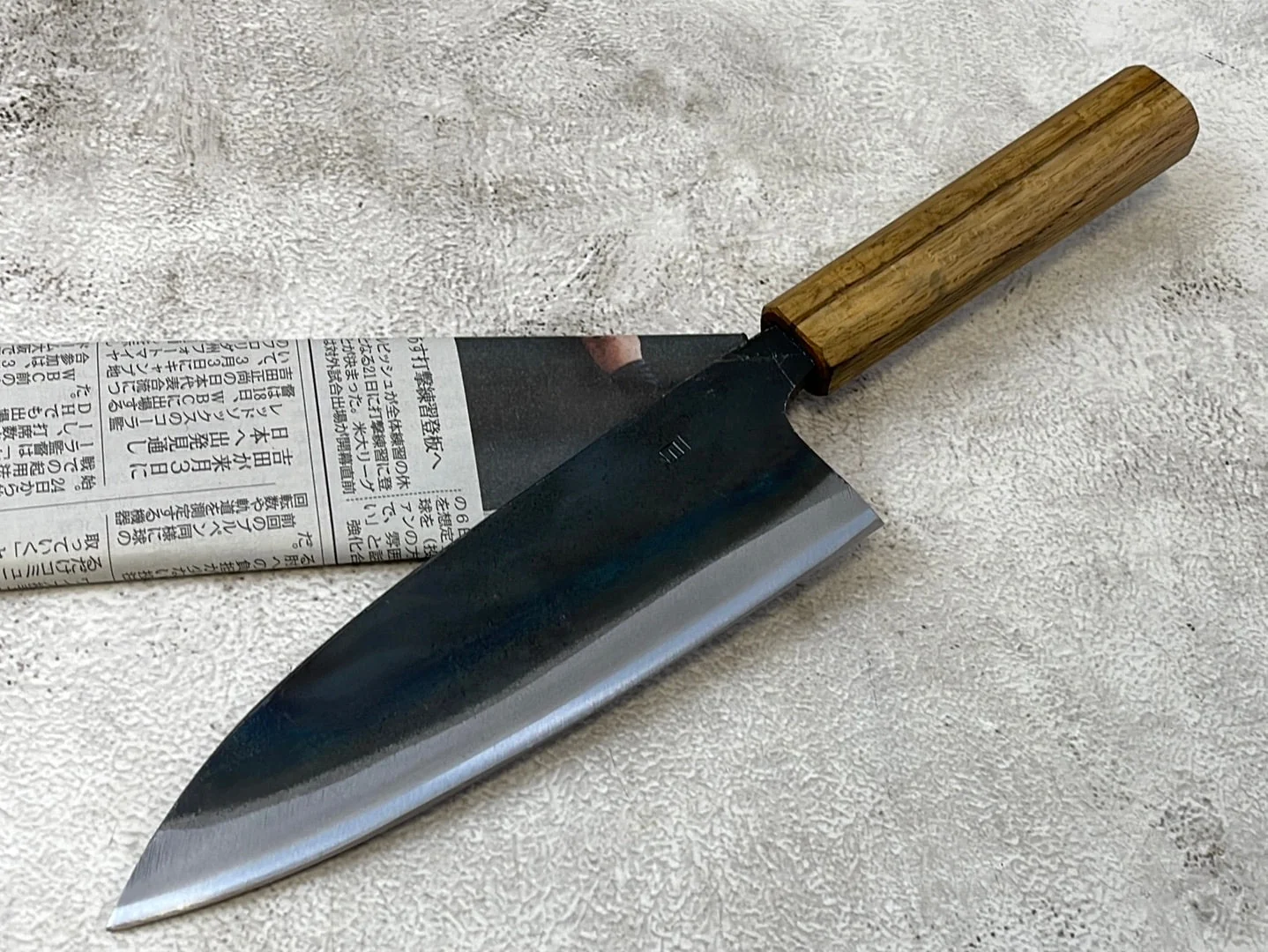 Tsukasa Shiro Kuro 180mm Deba - Shirogami Steel - Oak Octagnon Handle - Image 2