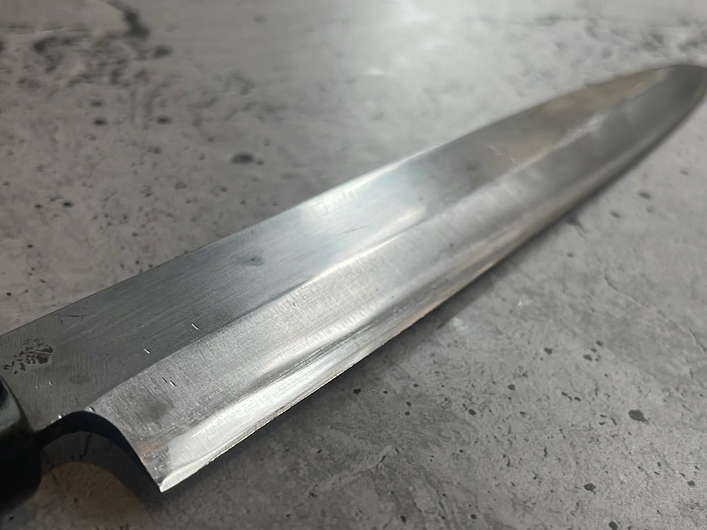 Vintage Japanese Yanagiba Knife 220mm Made in Japan 🇯🇵 Carbon Steel 582 - Image 4