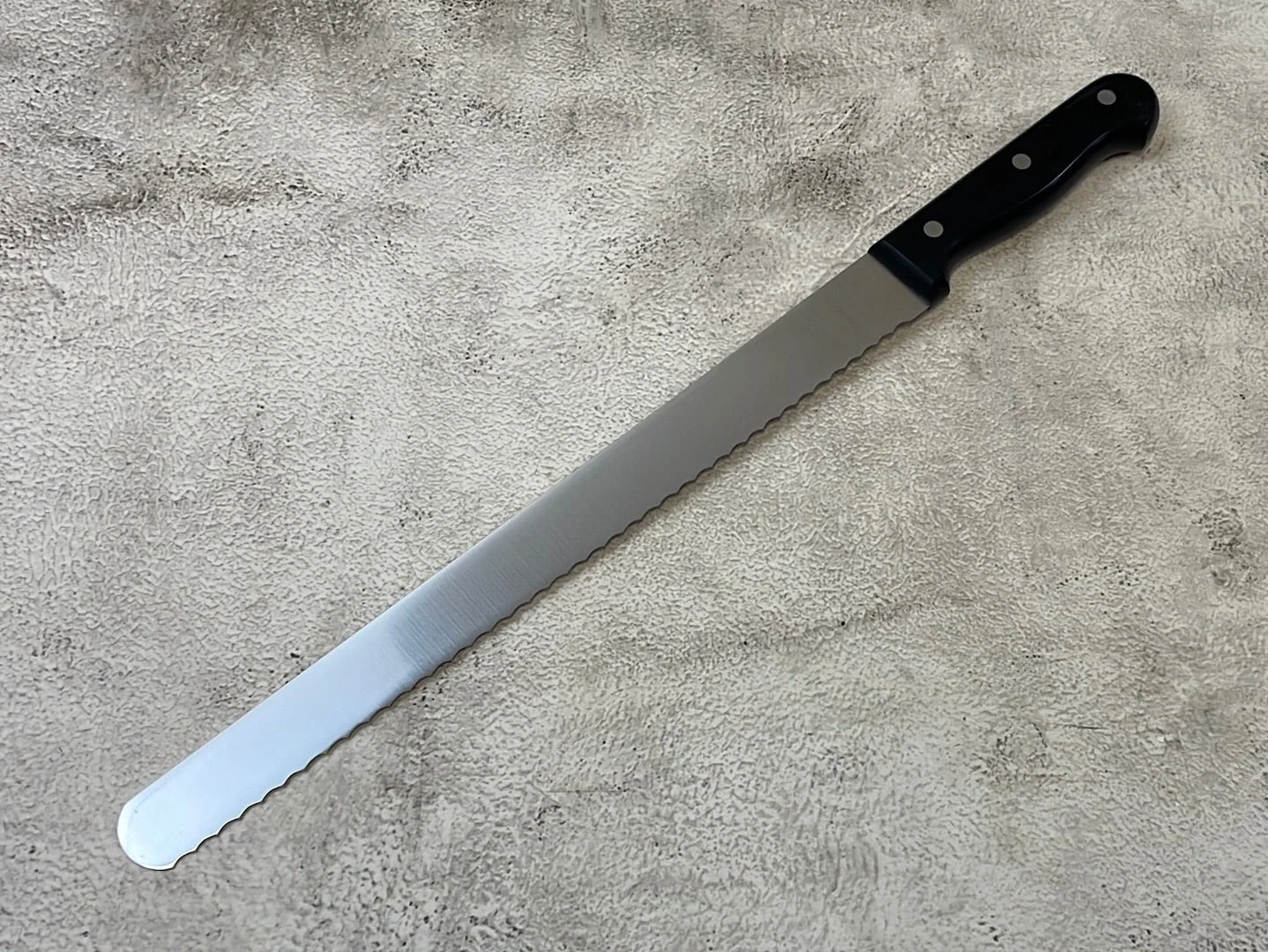 Yoshihiro MoV Bread Knife 300mm - Made in Japan 🇯🇵 - Image 10
