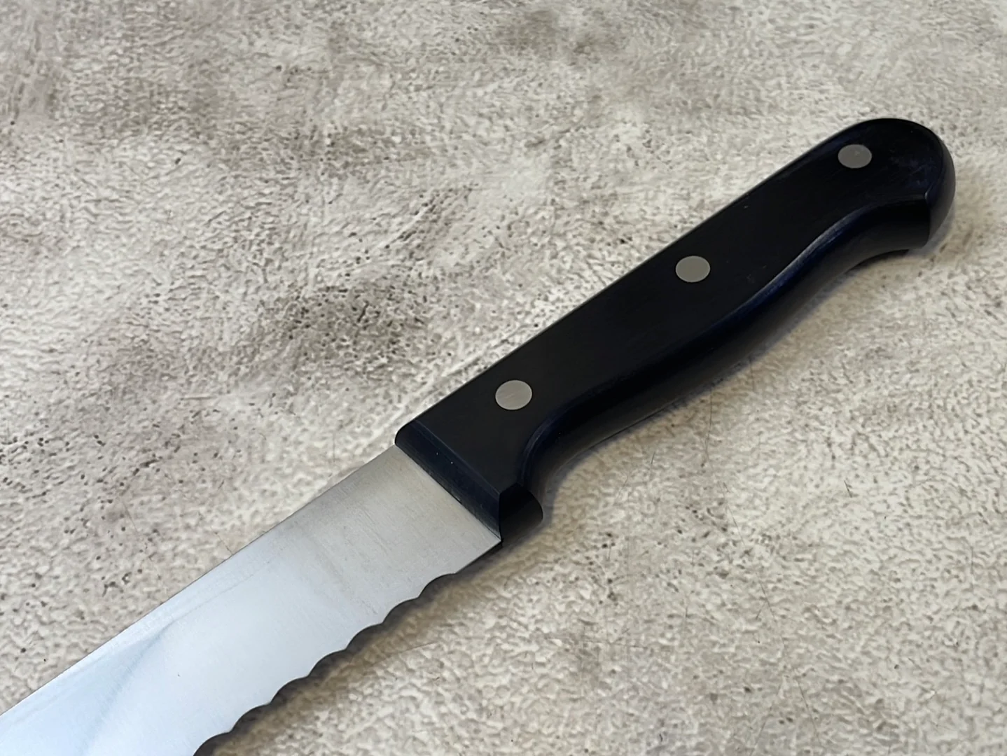 Yoshihiro MoV Bread Knife 300mm - Made in Japan 🇯🇵 - Image 12