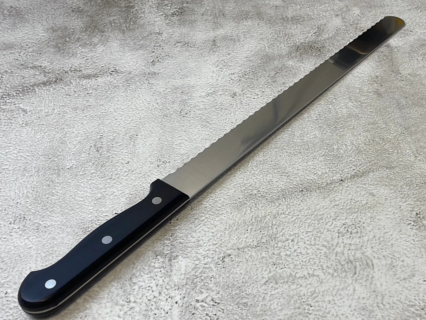 Yoshihiro MoV Bread Knife 300mm - Made in Japan 🇯🇵 - Image 13