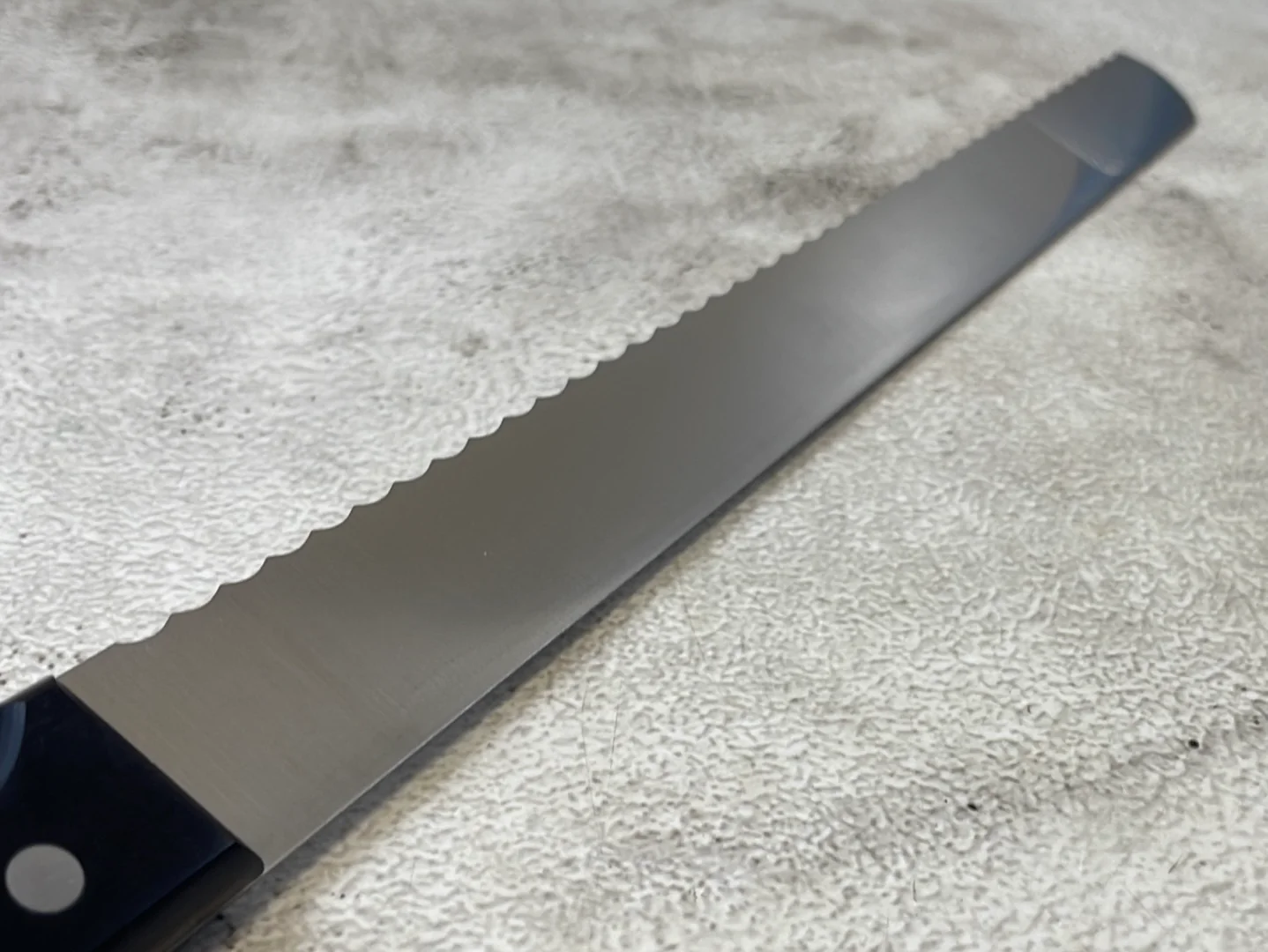 Yoshihiro MoV Bread Knife 300mm - Made in Japan 🇯🇵 - Image 14