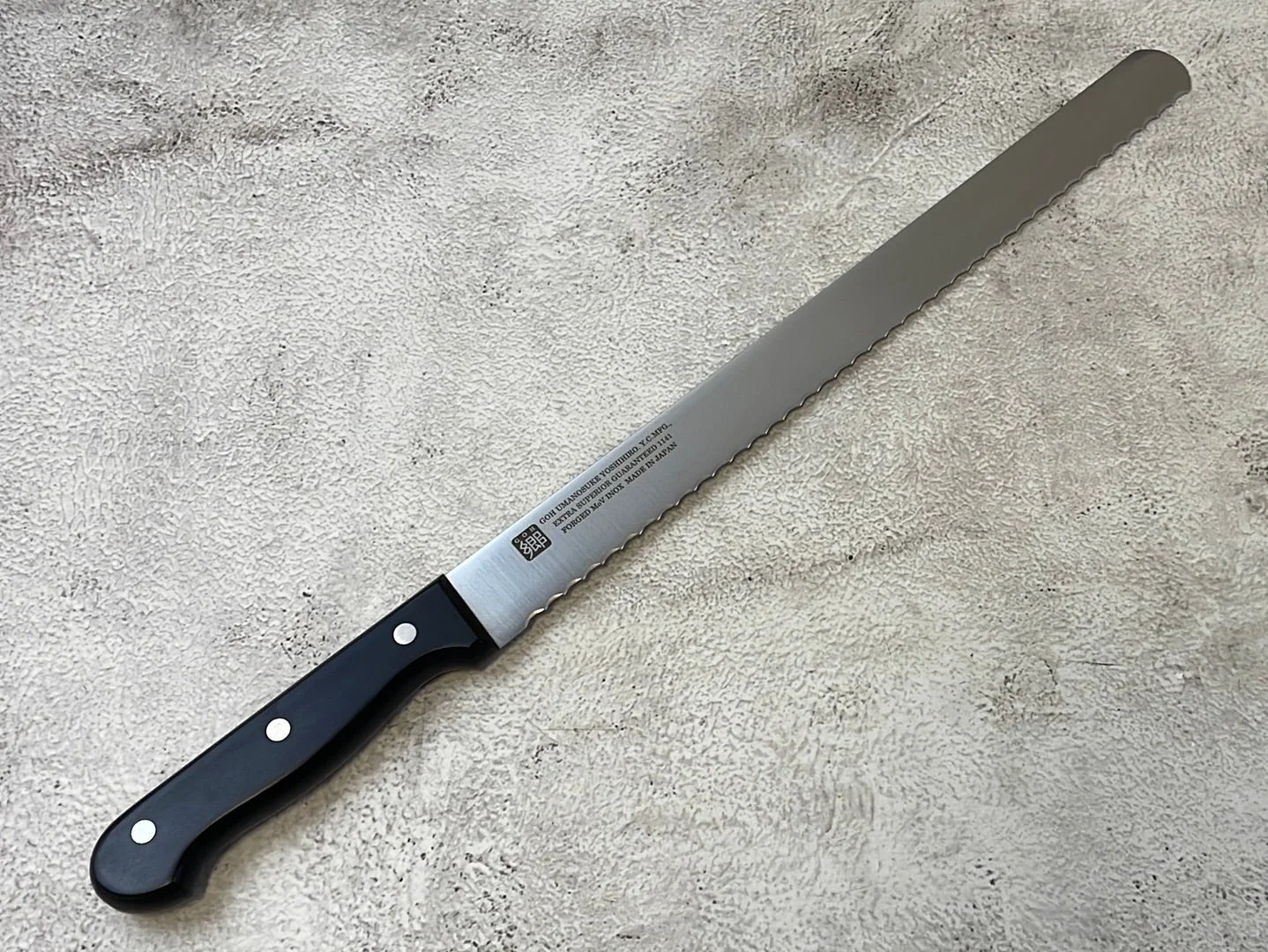 Yoshihiro MoV Bread Knife 300mm - Made in Japan 🇯🇵 - Image 4