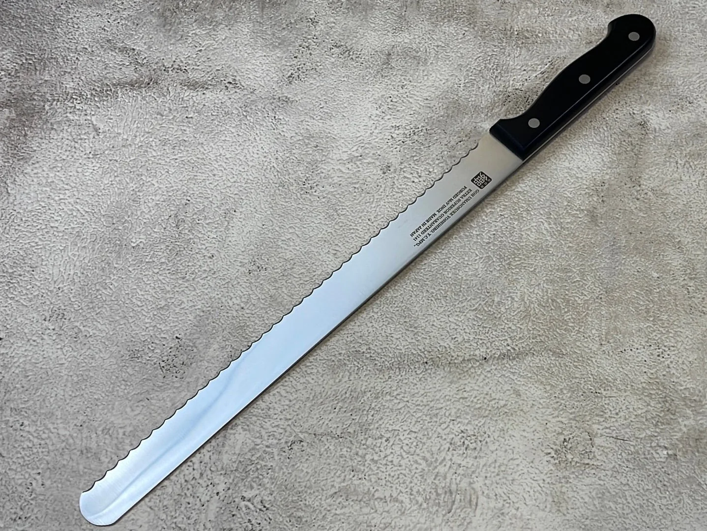 Yoshihiro MoV Bread Knife 300mm - Made in Japan 🇯🇵 - Image 8