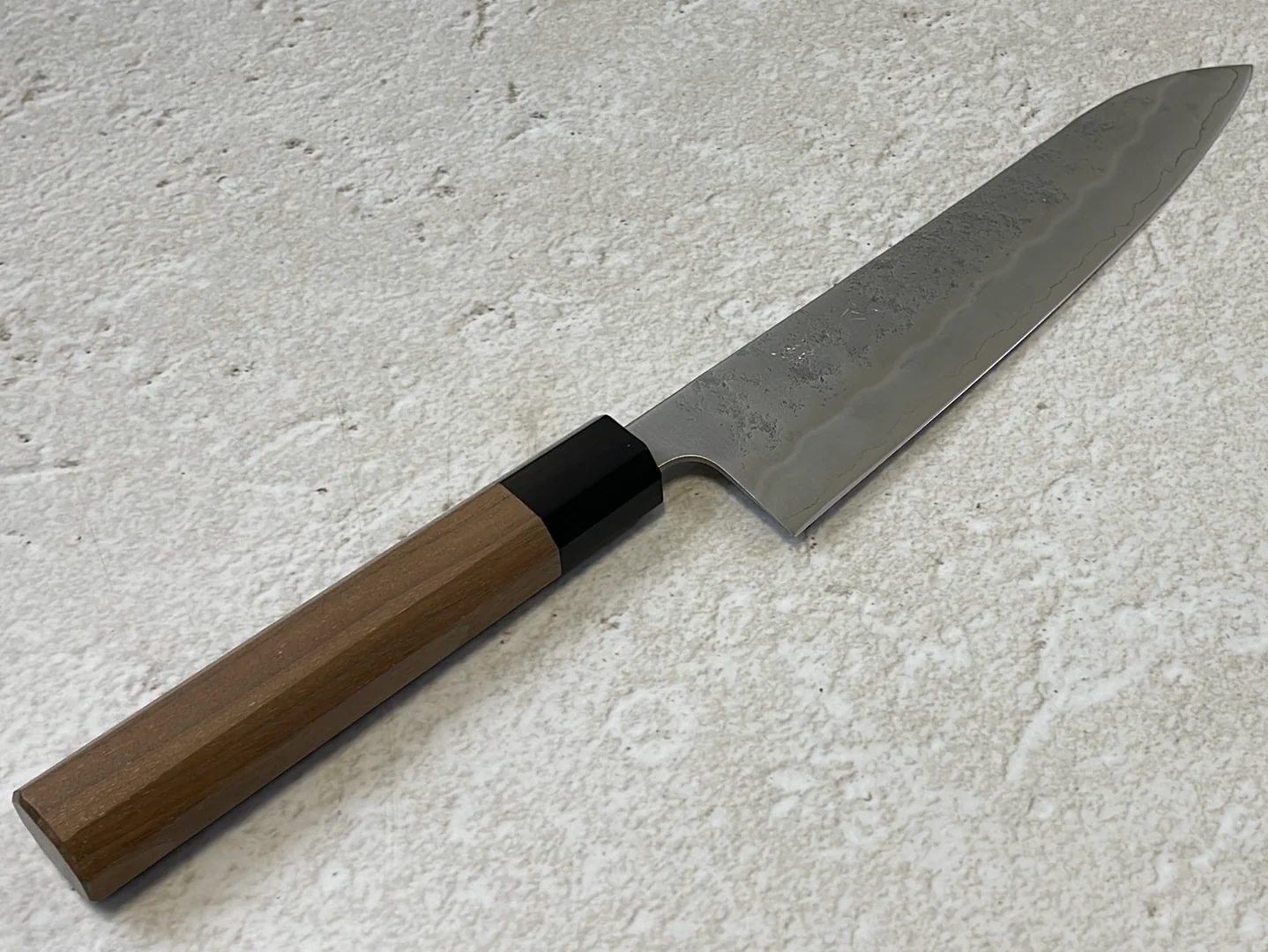 Yoshimune Gyuto 210 mm (8.3 in) Ginsan (Silver #3) Nashiji finish Double-Bevel Walnut Octagonal Handle - Image 6