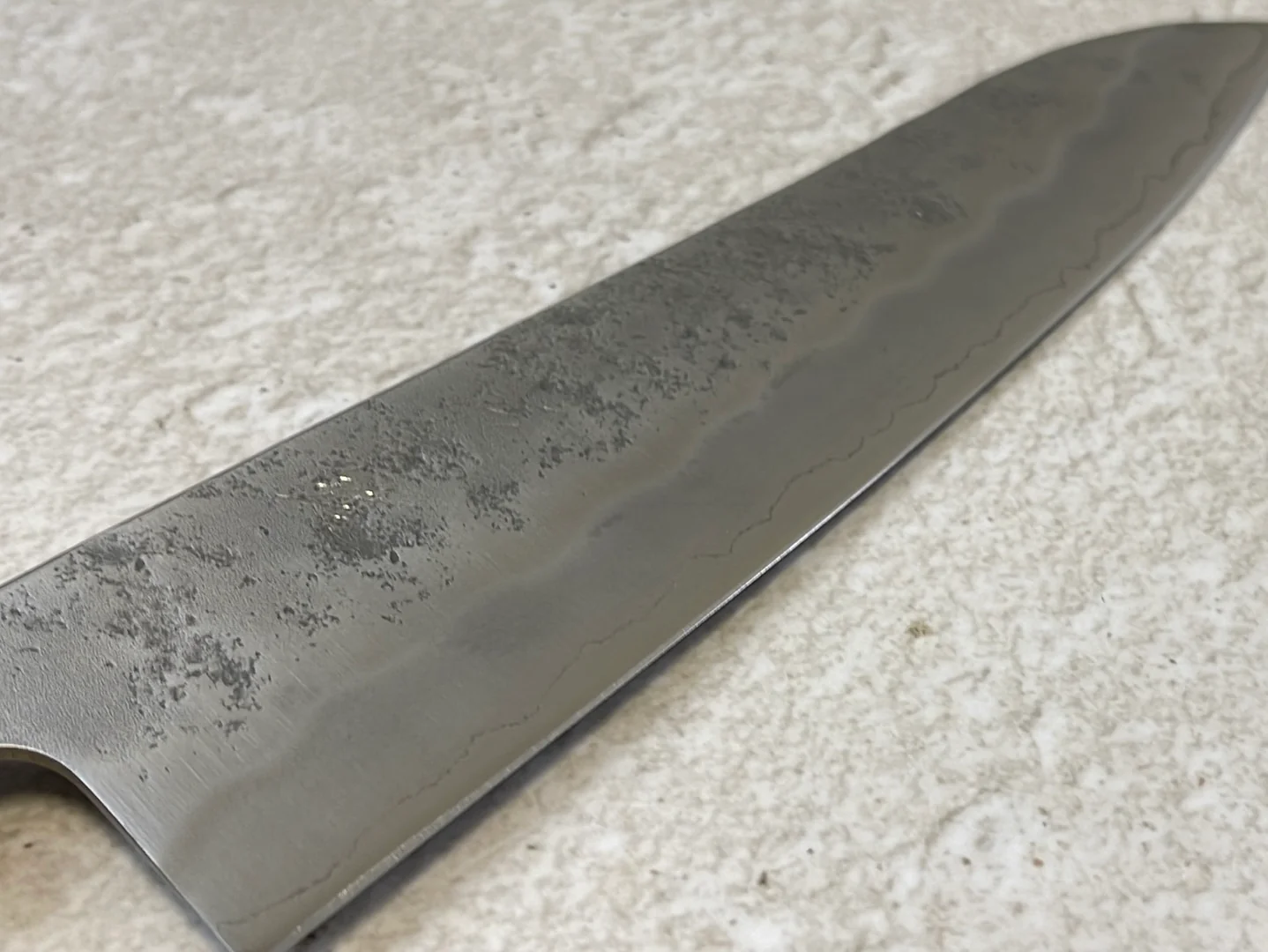 Yoshimune Gyuto 210 mm (8.3 in) Ginsan (Silver #3) Nashiji finish Double-Bevel Walnut Octagonal Handle - Image 8