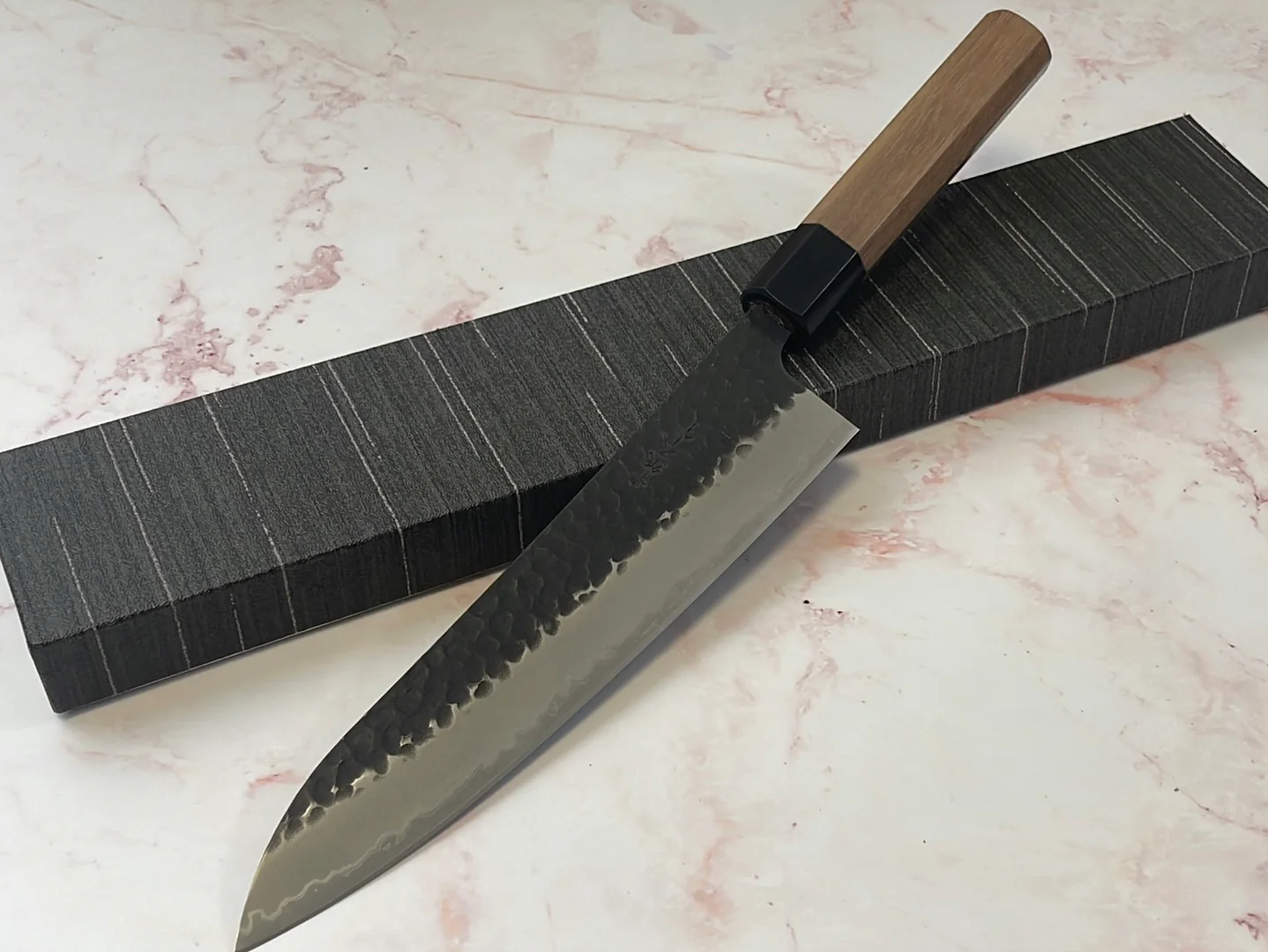 Yoshimune Gyuto Black Stainless 210 mm ) Aogami Super Hammered Finish Double-Bevel Walnut Octagonal Handle