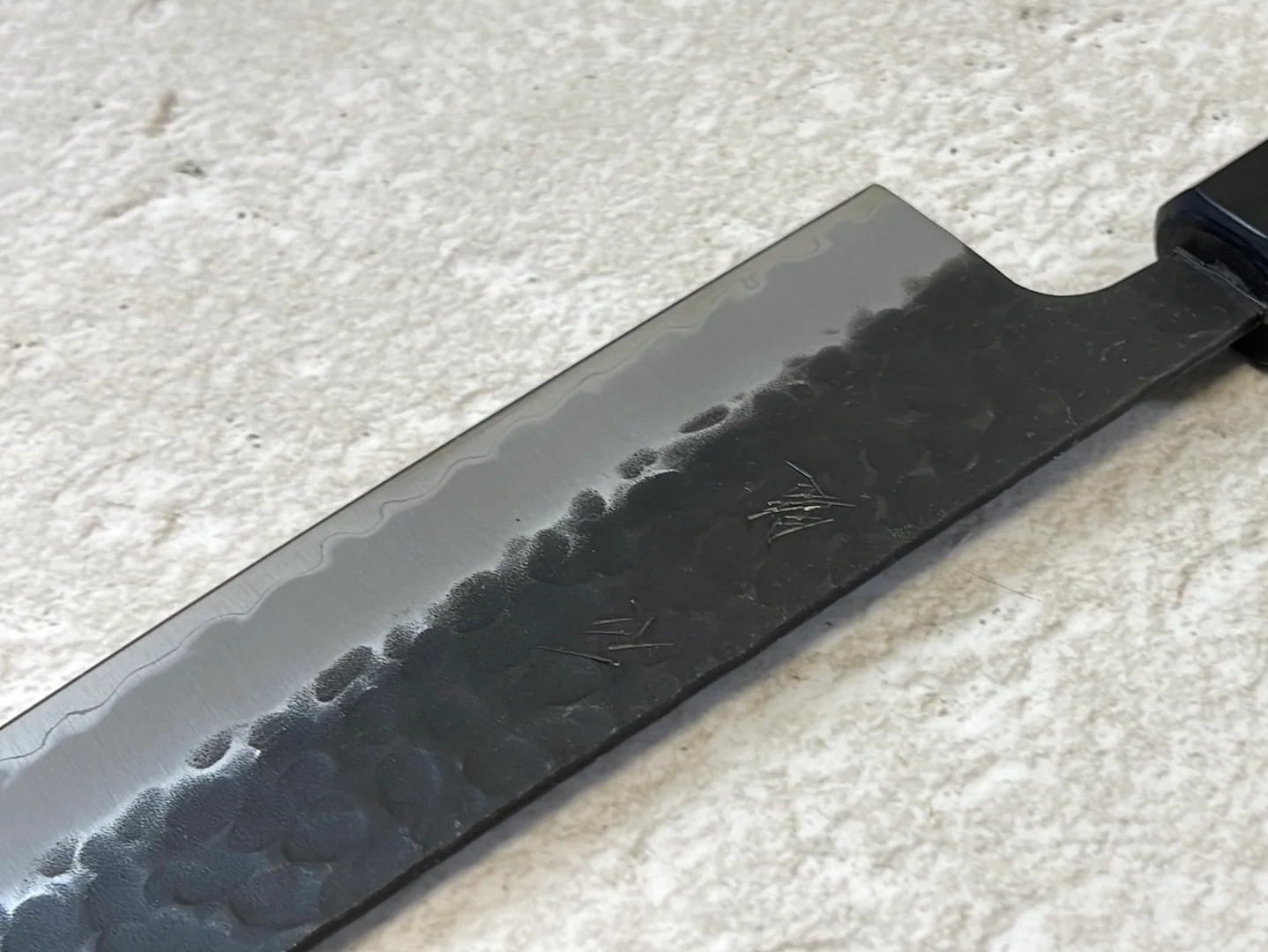 Yoshimune Gyuto Black Stainless 240 mm (9.4 in) Aogami Super Hammered Finish Double-Bevel Walnut Octagonal Handle - Image 10