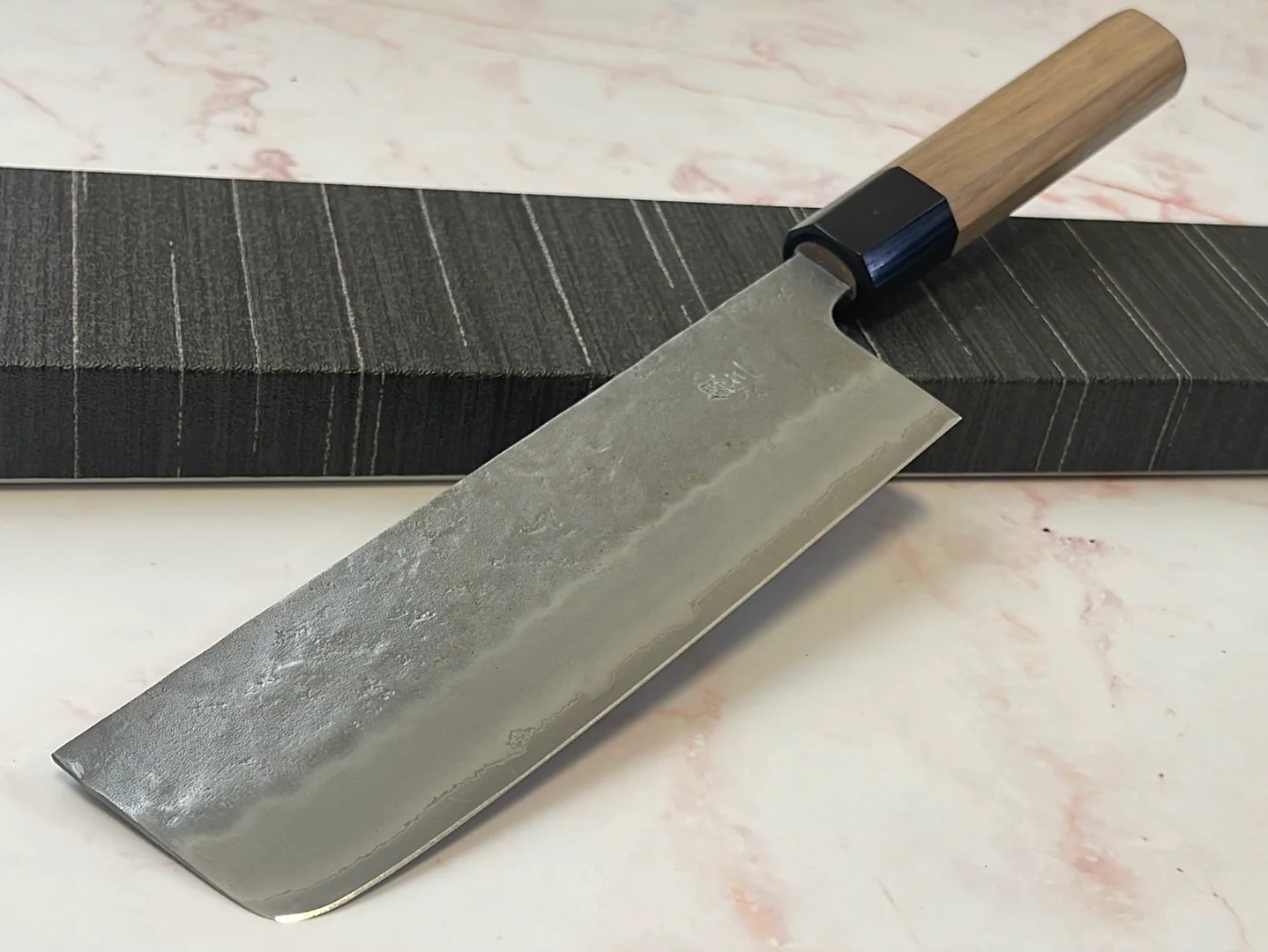Yoshimune Nakiri 165 mm (6.5 in) Ginsan (Silver #3) Nashiji finish Double-Bevel Walnut Octagonal Handle - Image 2