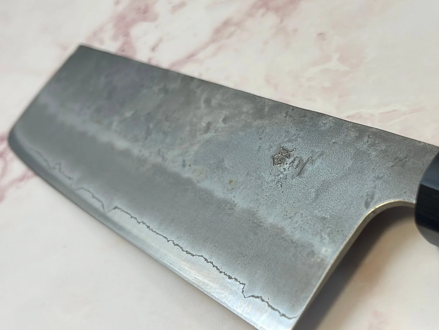 Yoshimune Nakiri 165 mm (6.5 in) Ginsan (Silver #3) Nashiji finish Double-Bevel Walnut Octagonal Handle - Image 8