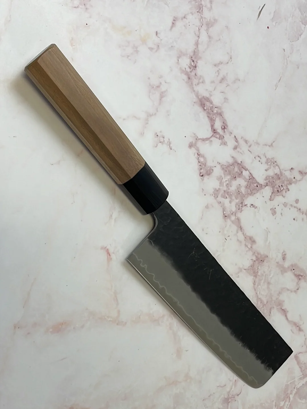 Yoshimune Nakiri 165mm (6.5in) Stainless clad Aogami(Blue) Super Black Hammered Finish Double-Bevel Walnut Octagonal Handle - Image 10
